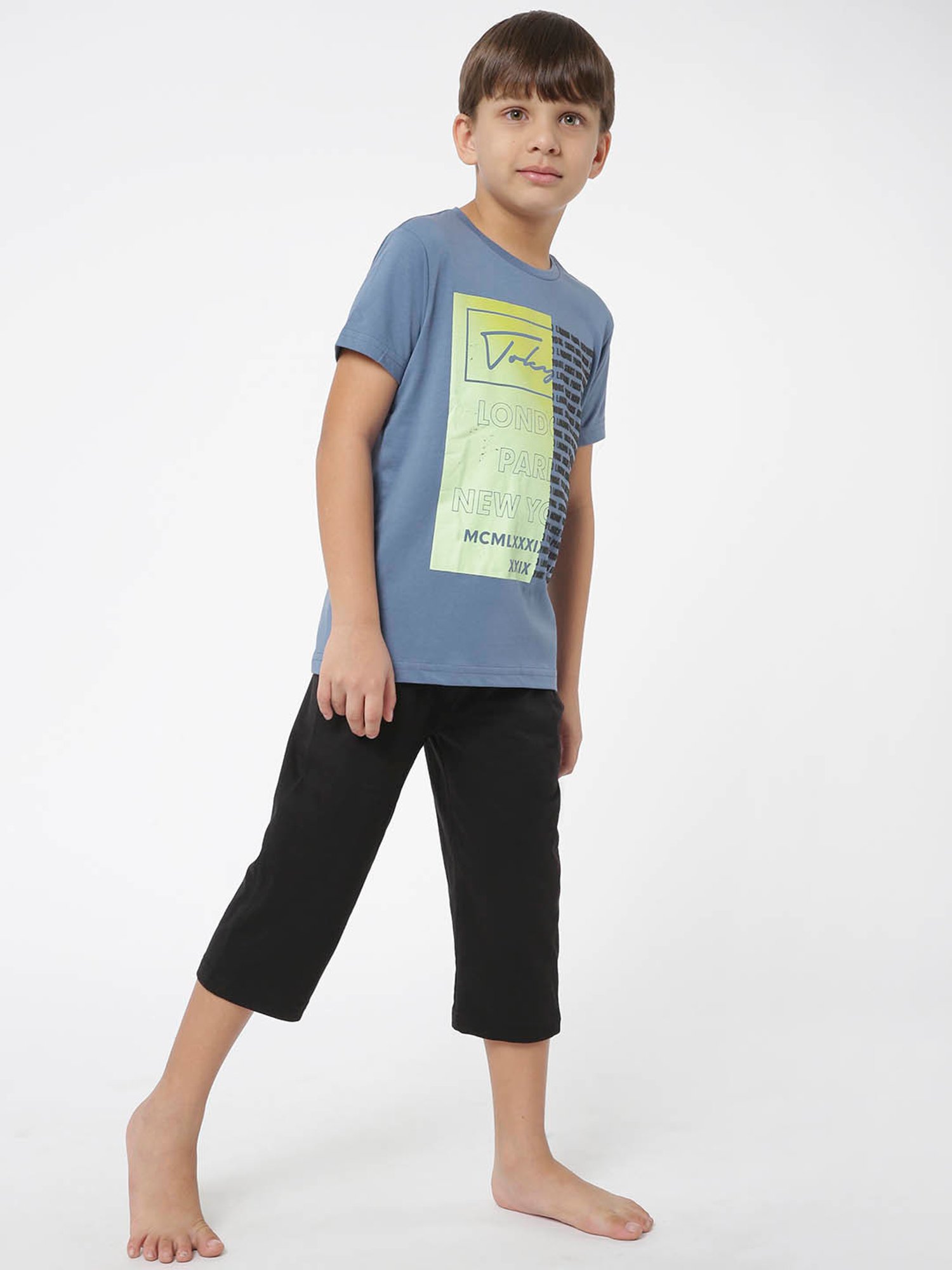 Sweet Dreams Kids Blue & Black Graphic Print T-Shirt with Capri