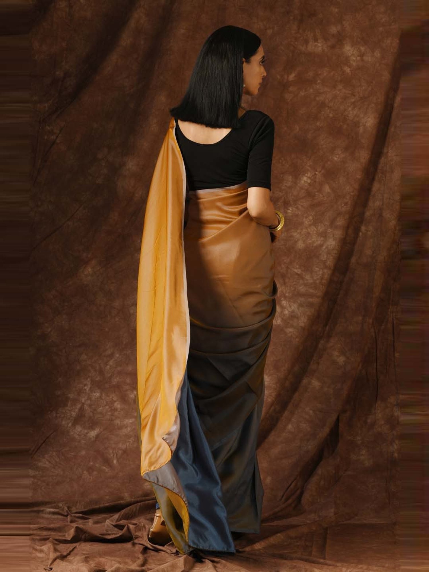 Swtantra Black Half Sleeves Blouse