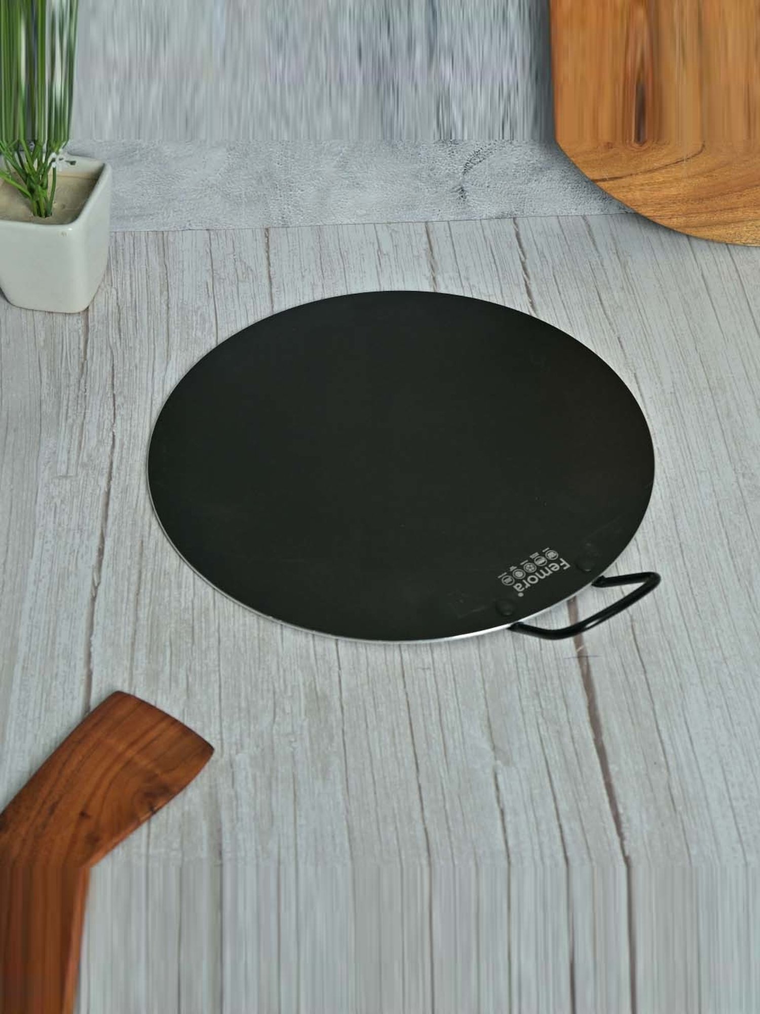 Nirlon Pure Grade Virgin Aluminium Non-stick Induction Base Flat Tawa - 26 cm Diameter