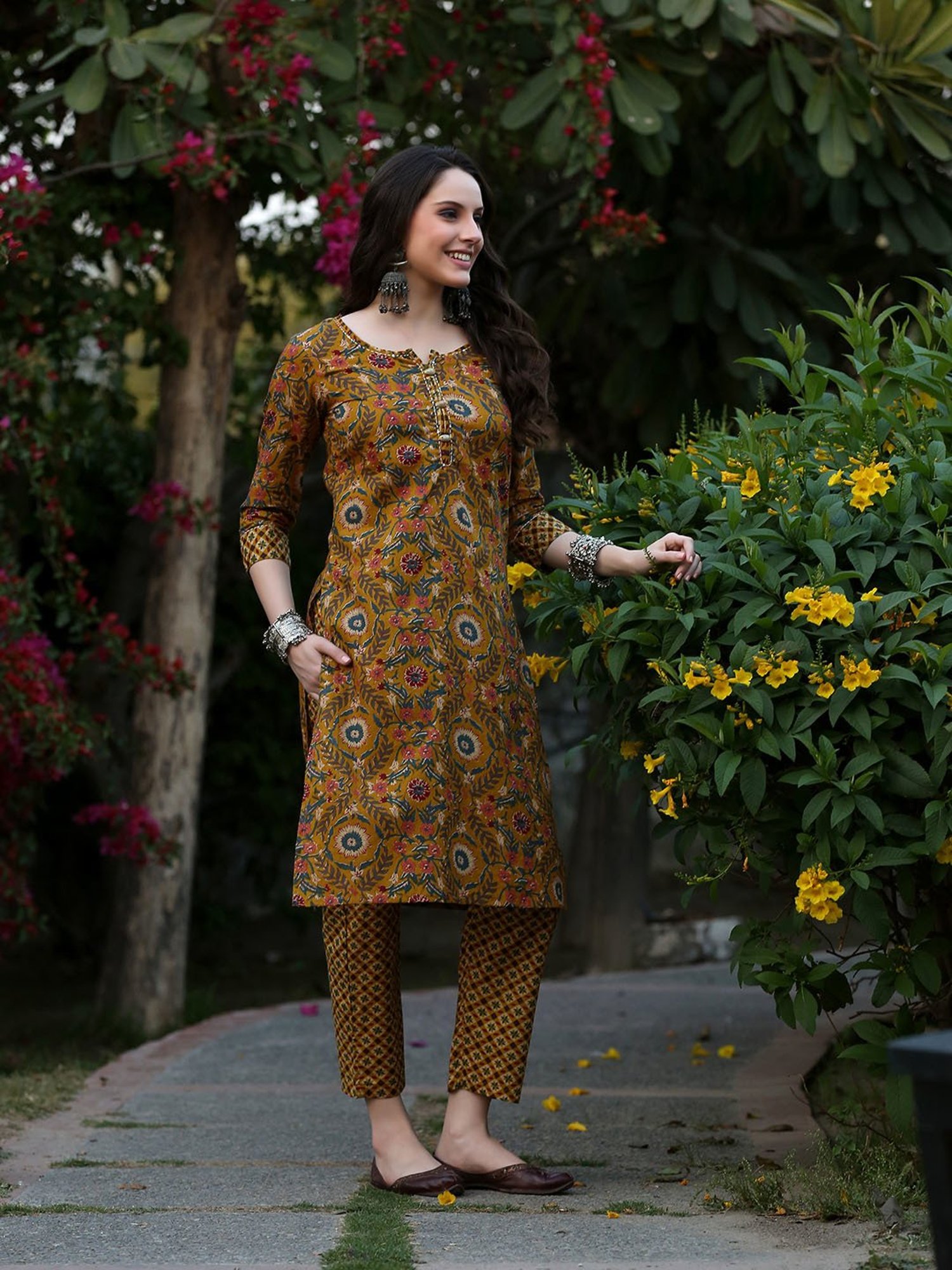 DECKEDUP Mustard Cotton Floral Print Kurta With Pants