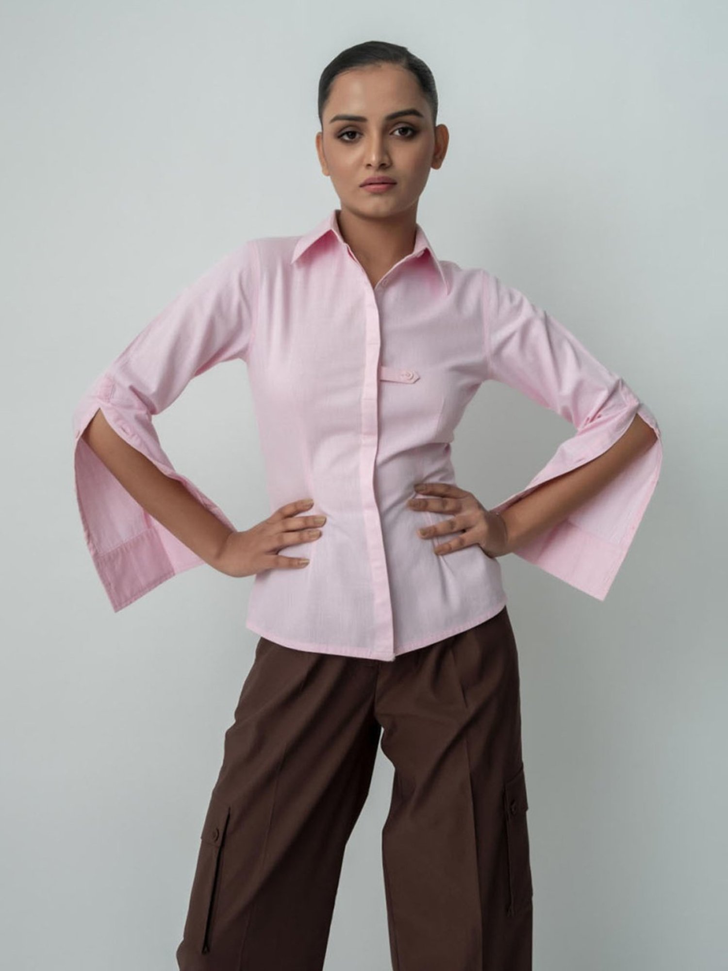 Qua Multi-Fit Essential Shirt