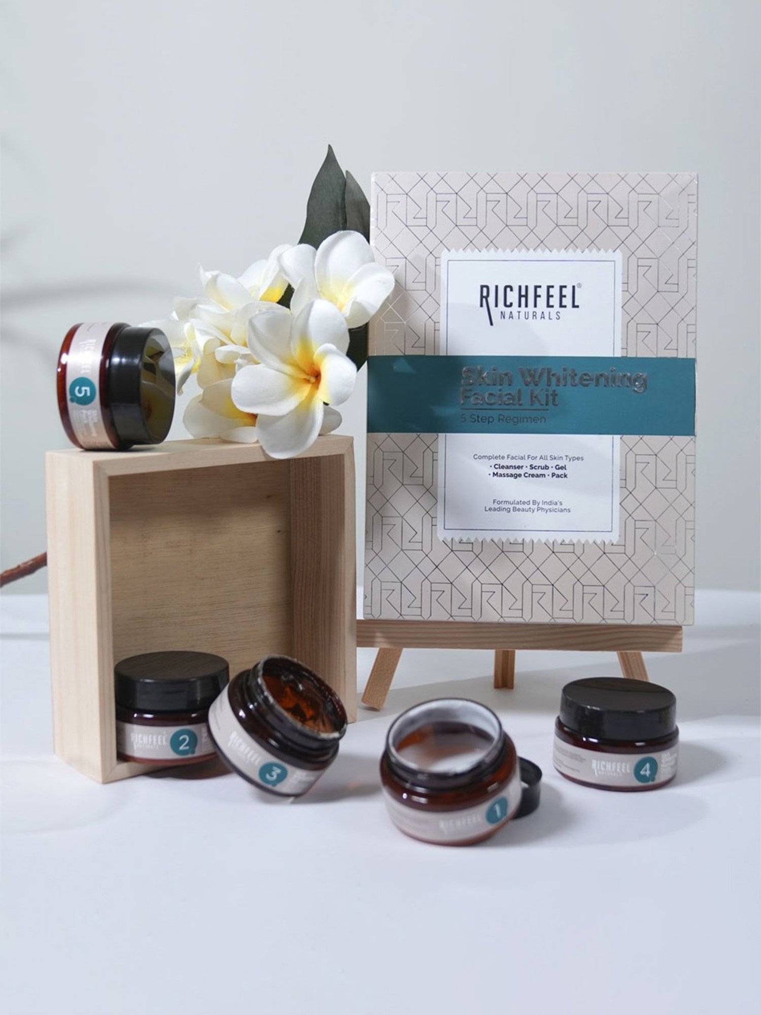 Richfeel Skin Whitening Facial Kit