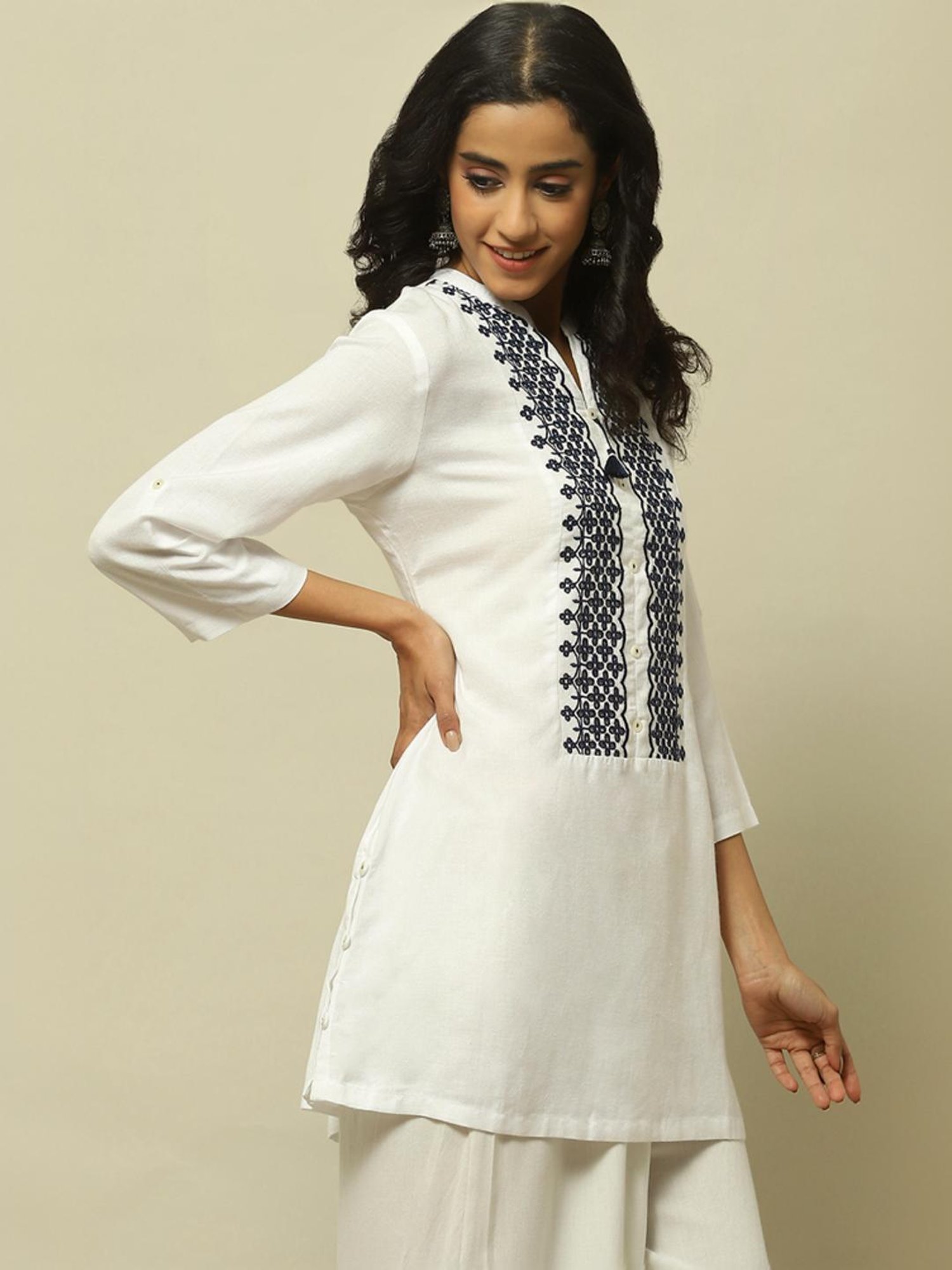 Rangriti White Embroidered Tunic