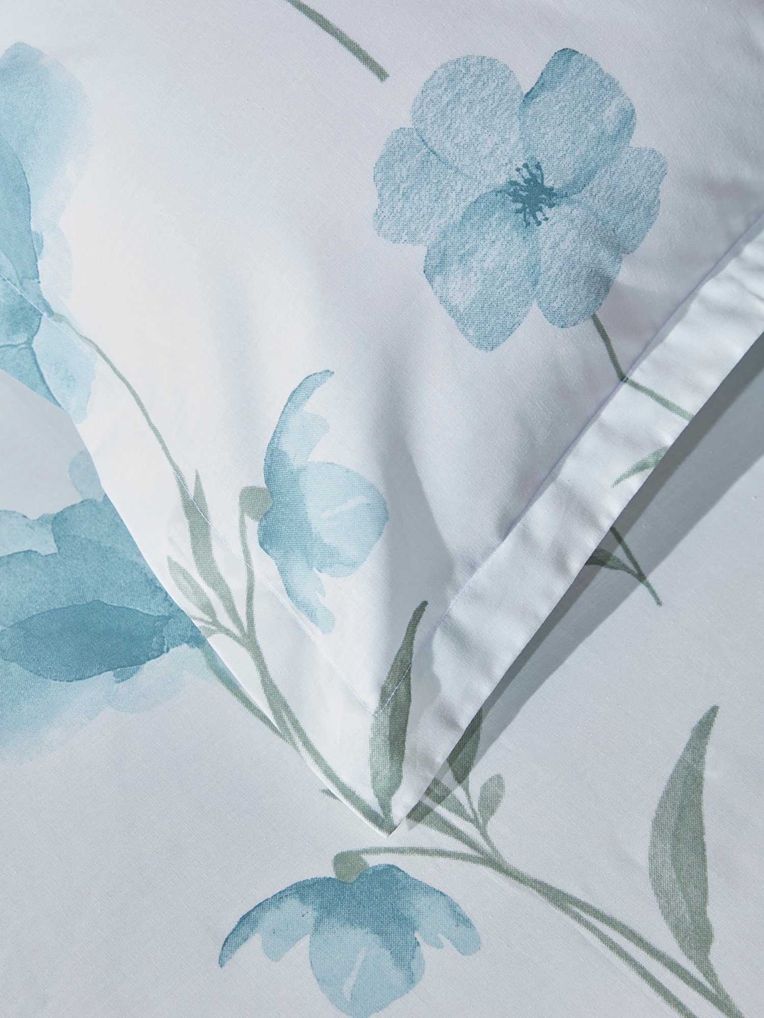 Westside Home Dusty Blue Floral Double Bed Flat Sheet & Pillowcase