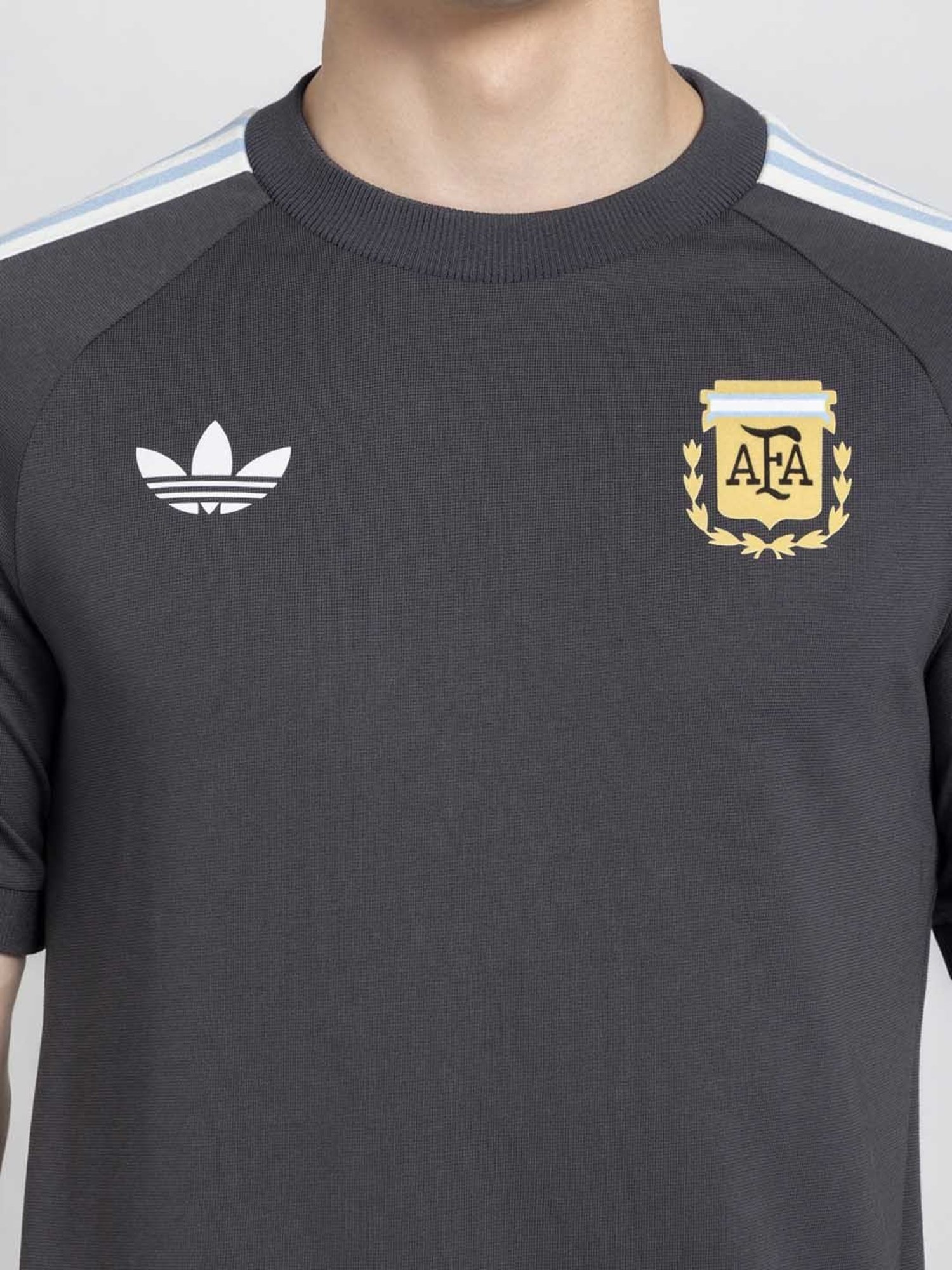 Columbia Black Regular Fit Sports T-Shirt