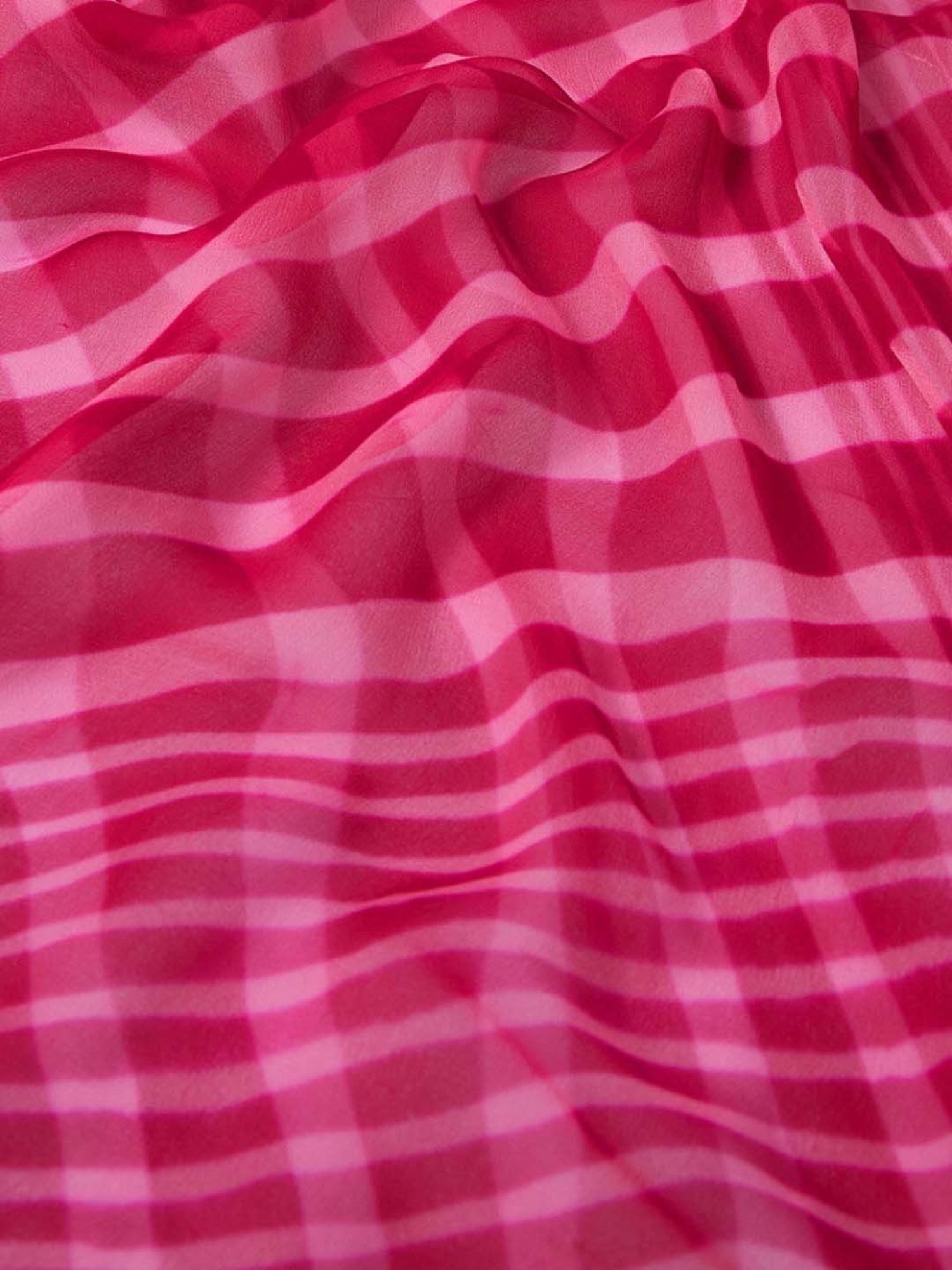 Taneira Pink Striped Saree With Unstitched Blouse