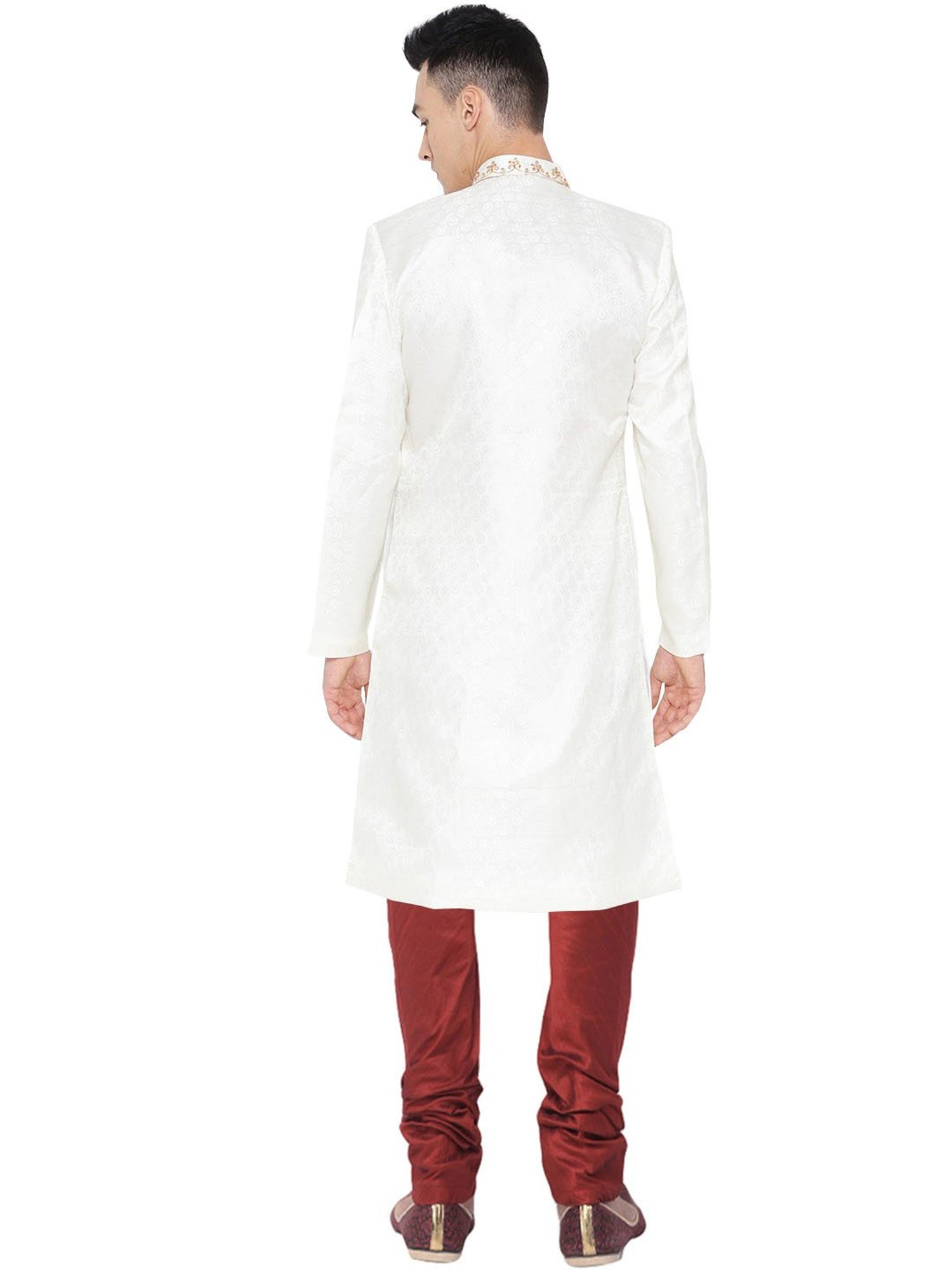 SG LEMAN Off White Regular Fit Embellished Sherwani Set