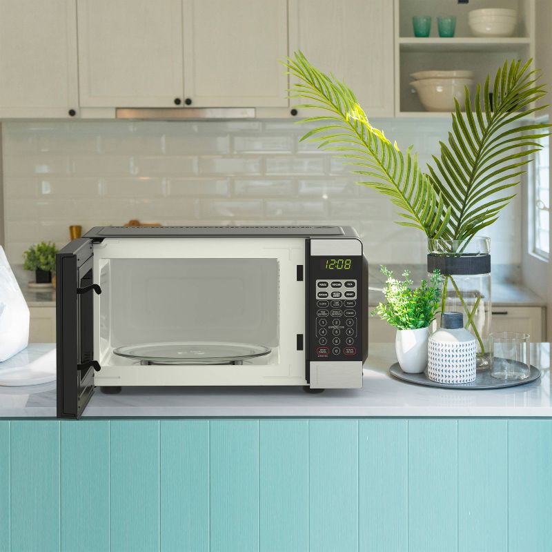 Proctor Silex 0.7 cu ft Microwave Oven - Silver