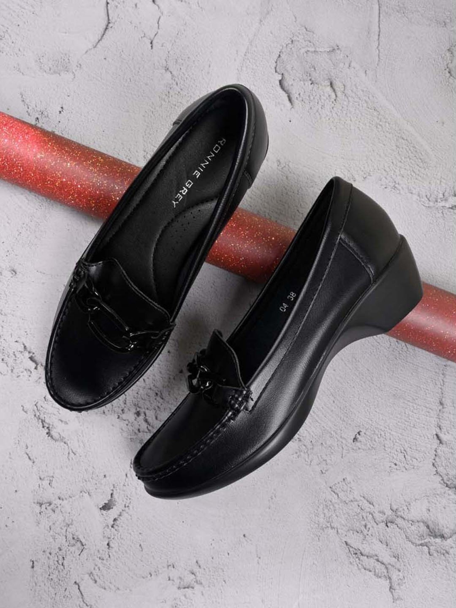 Ronnie Grey Women's Black Casual Loafers