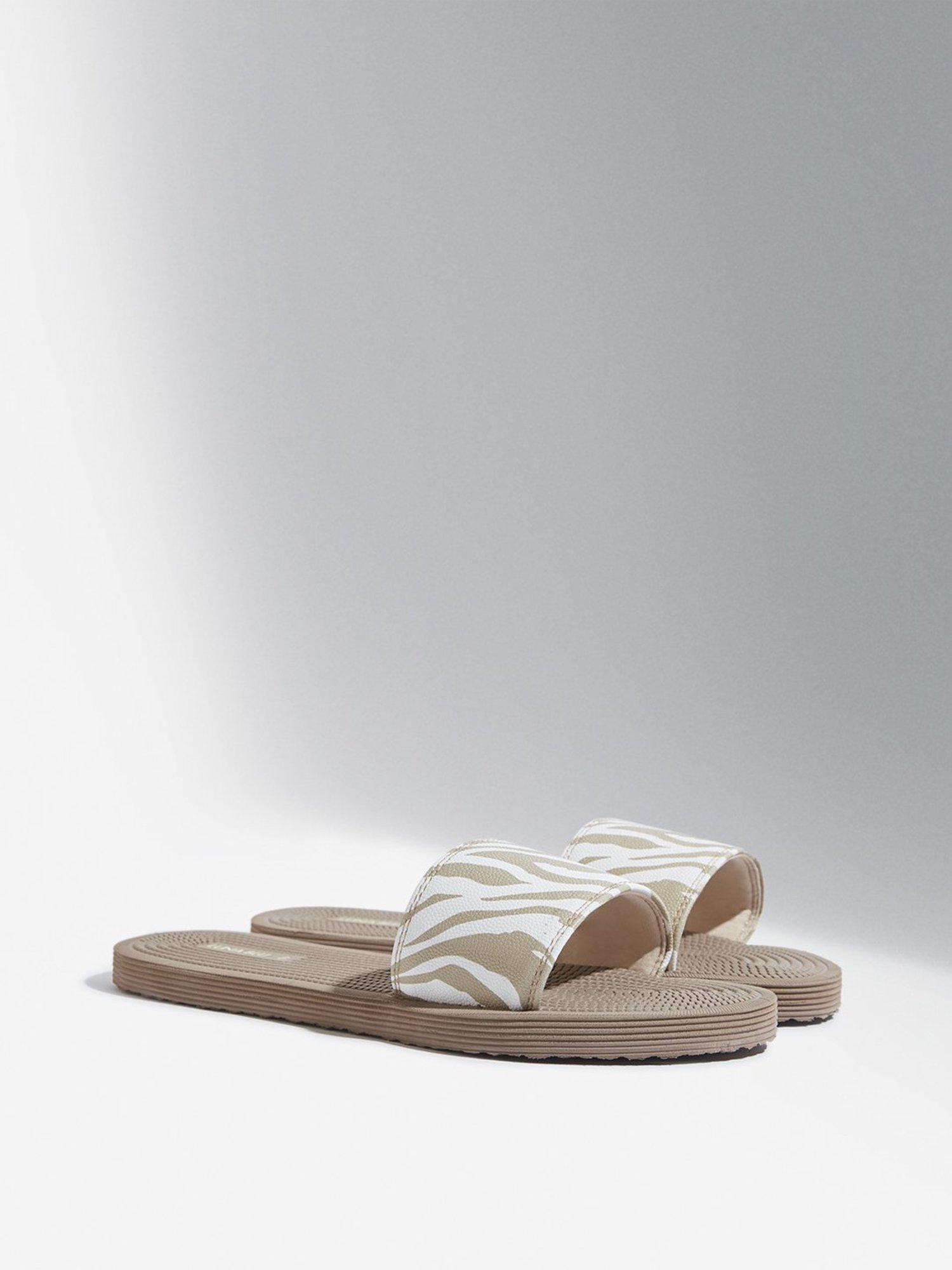 LUNA BLU by Westside Beige Striped Design Textured Pool Slides