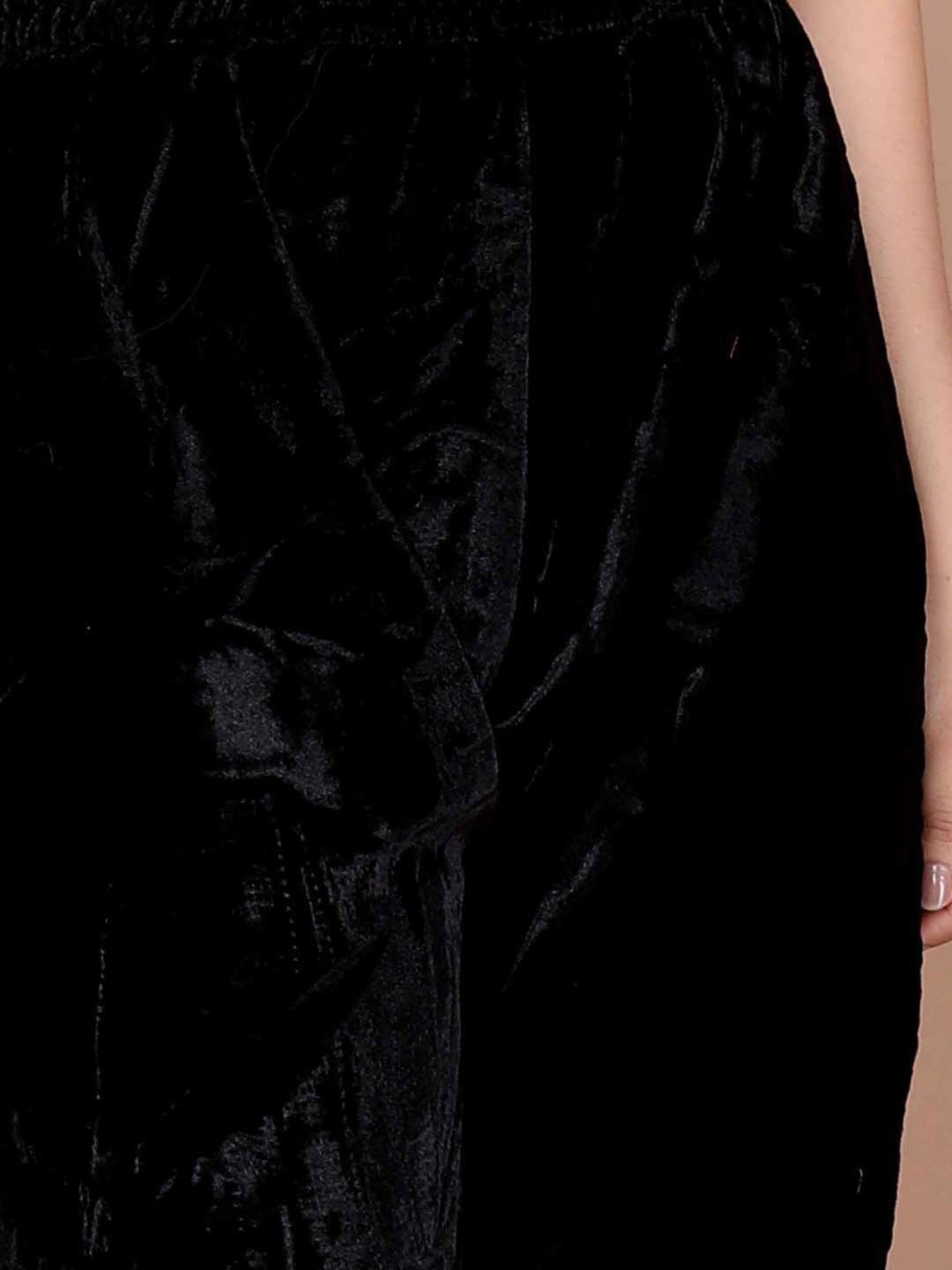 Miravan Black Embroidered Kurta With Palazzo & Dupatta