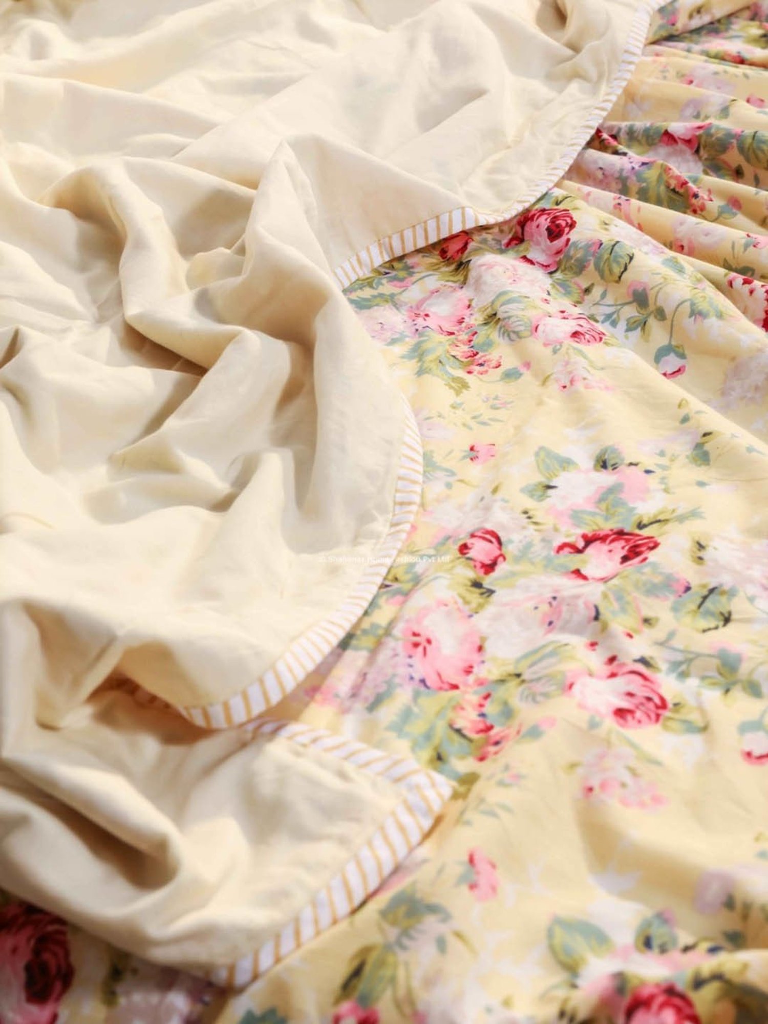 Shahenaz Brindavan Floral Yellow Cotton Single Reversible Dohar