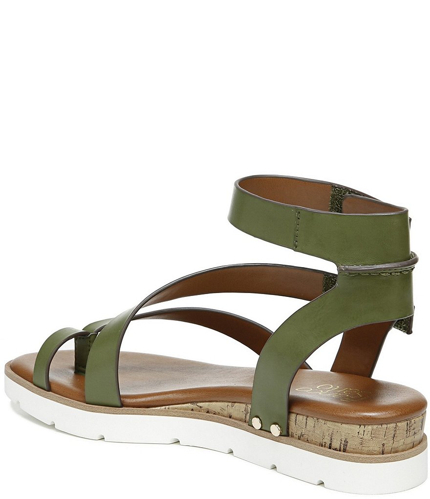 Franco Sarto Daven Toe Loop Thong Sandals