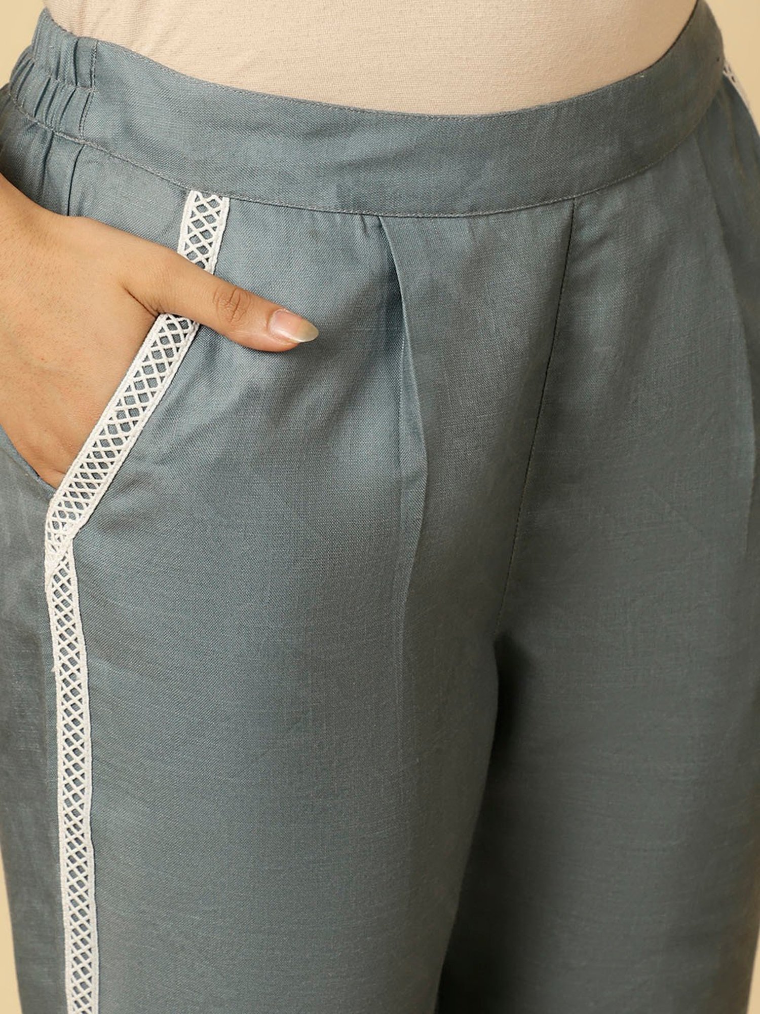 Jaipur Kurti Grey Floral Print Shirt & Pant Set