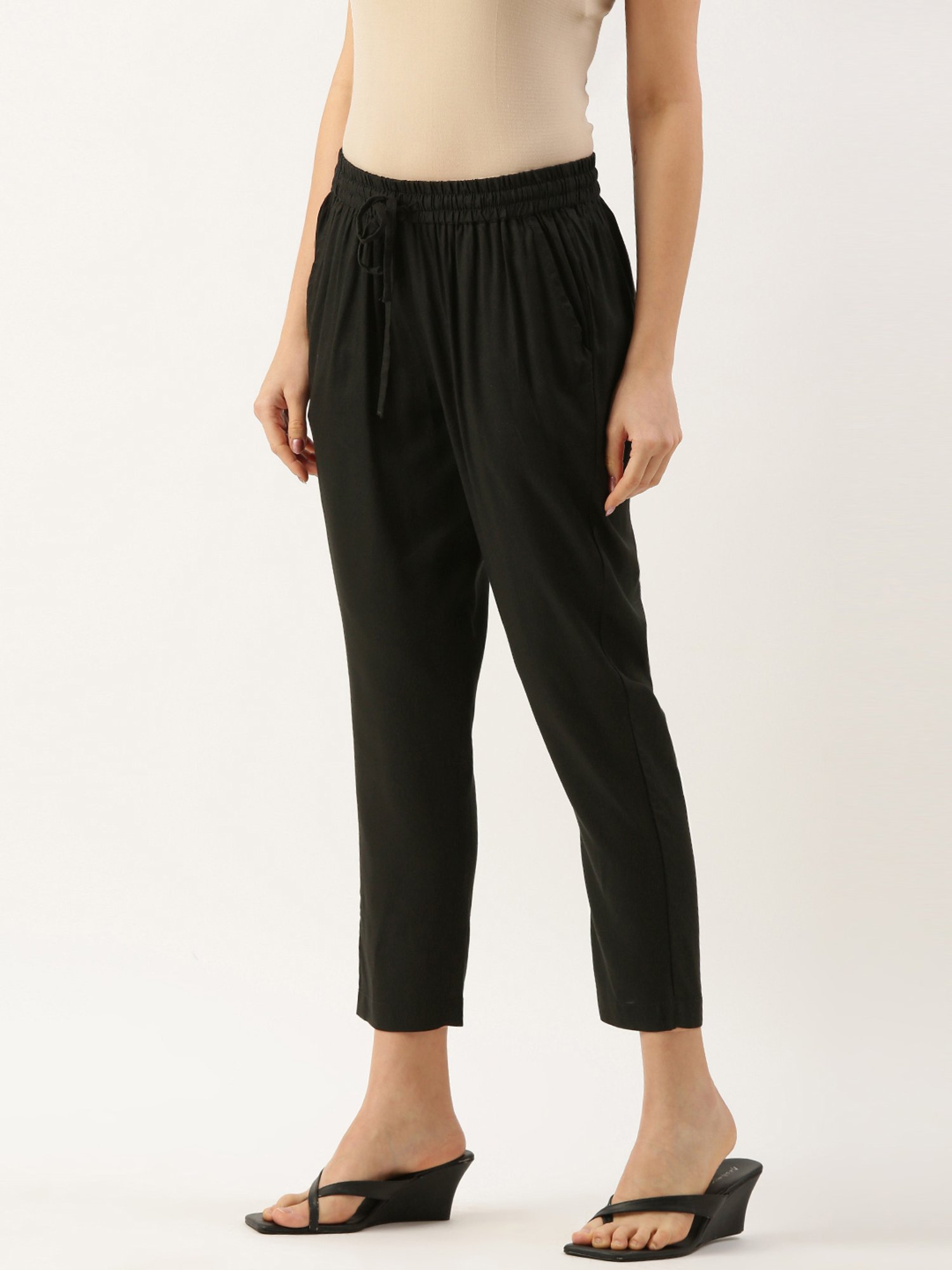 Amukti Black Pants