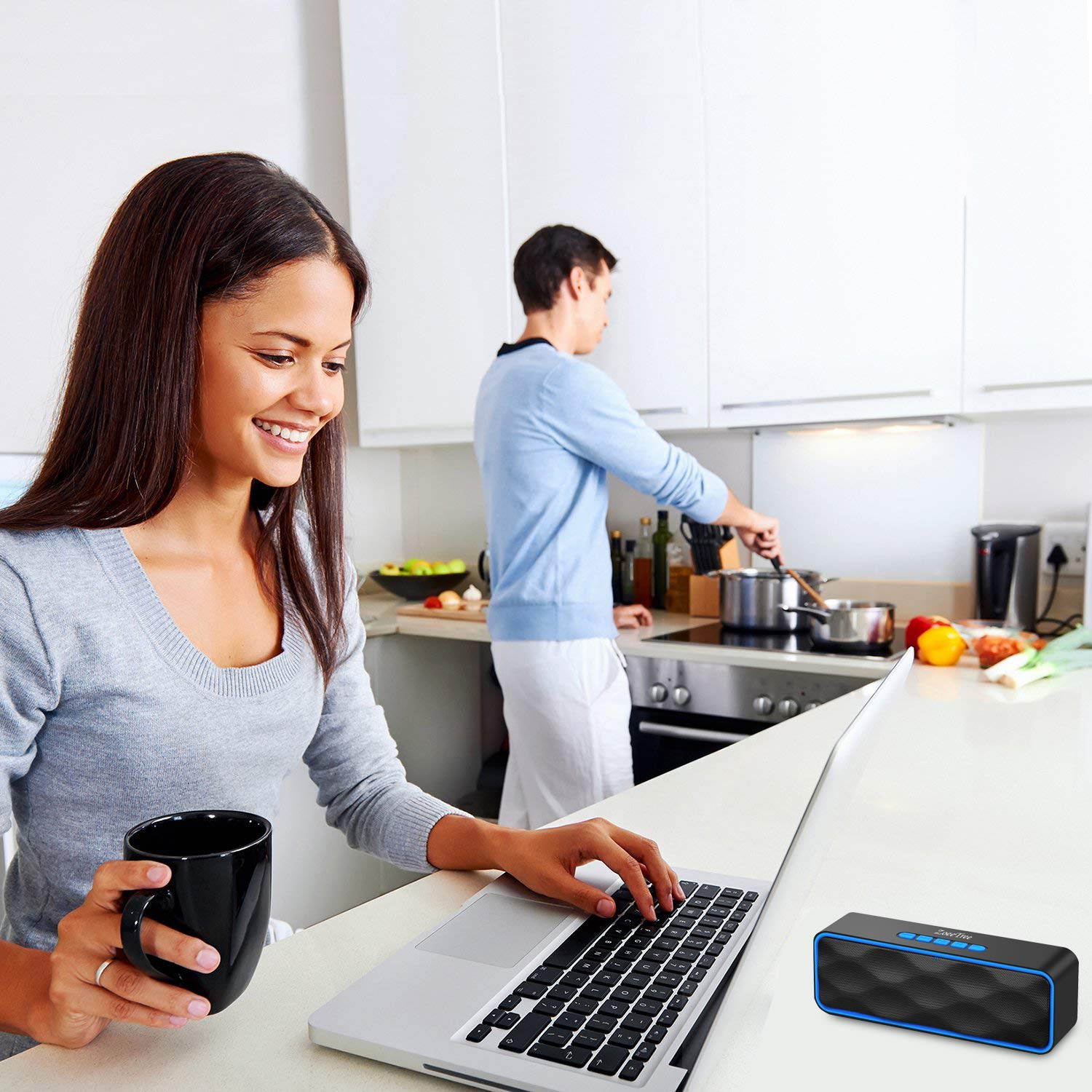 Portable wireless Bluetooth speakers, Portable 4.2 Wireless Speaker EDR Stereo with Loud HD Audio and Bass, Built-In Mic, FM Radio, 12H Playtime , TF Card , Dual Driver for Indoor & Outdoor Use