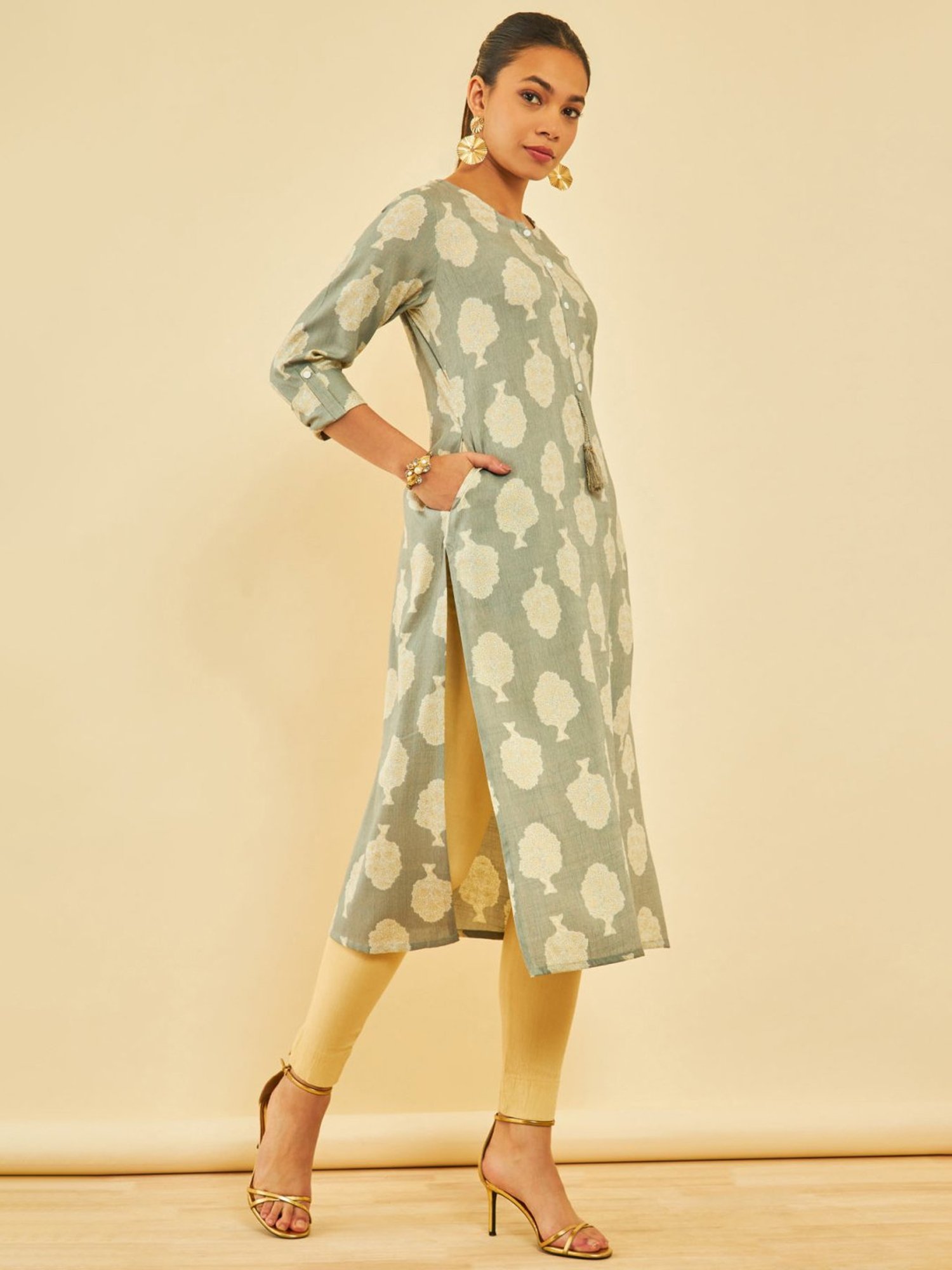 Saffron Threads Black Printed Straight Kurta