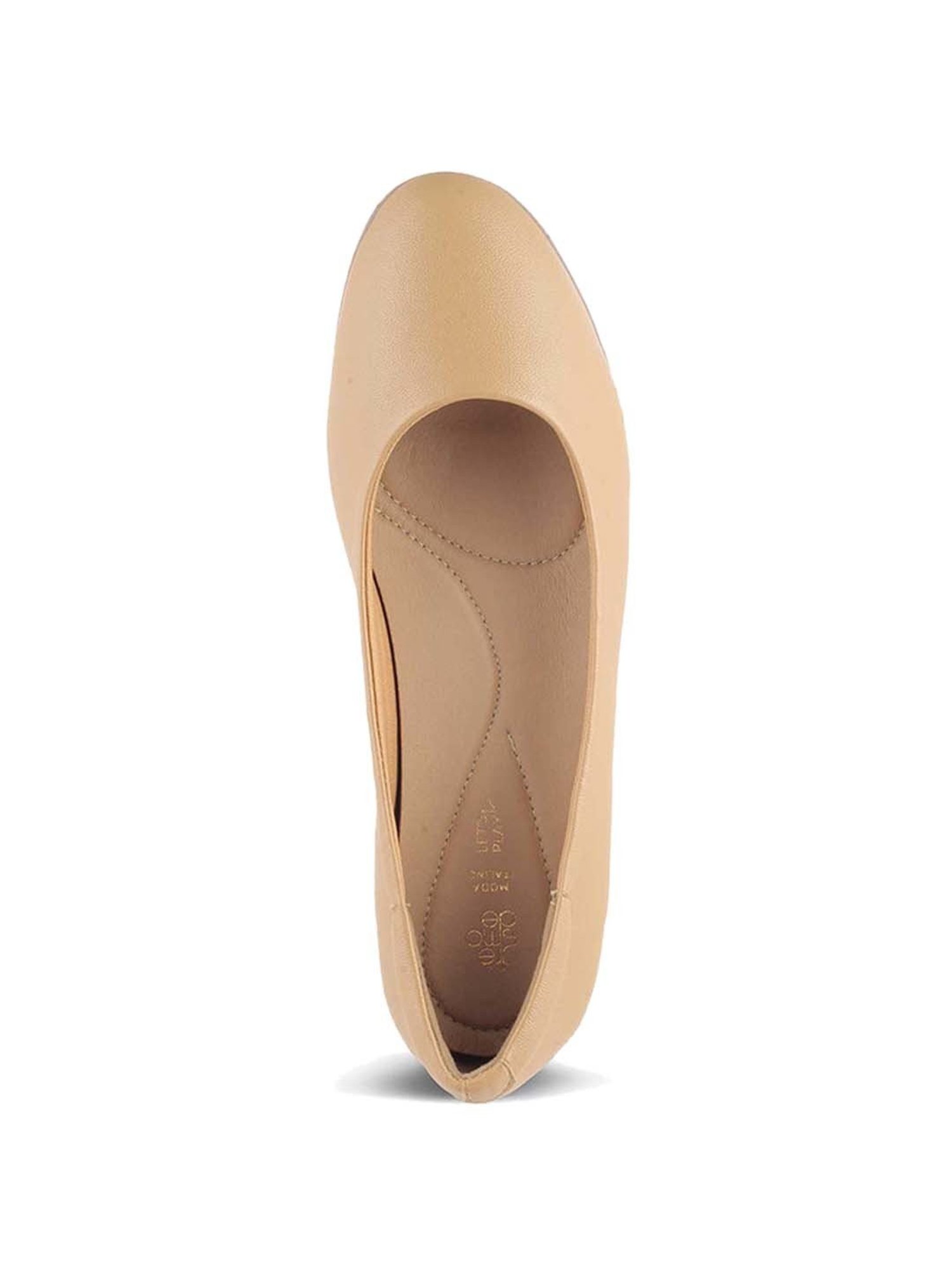 Tresmode Women's Camel Flat Ballets