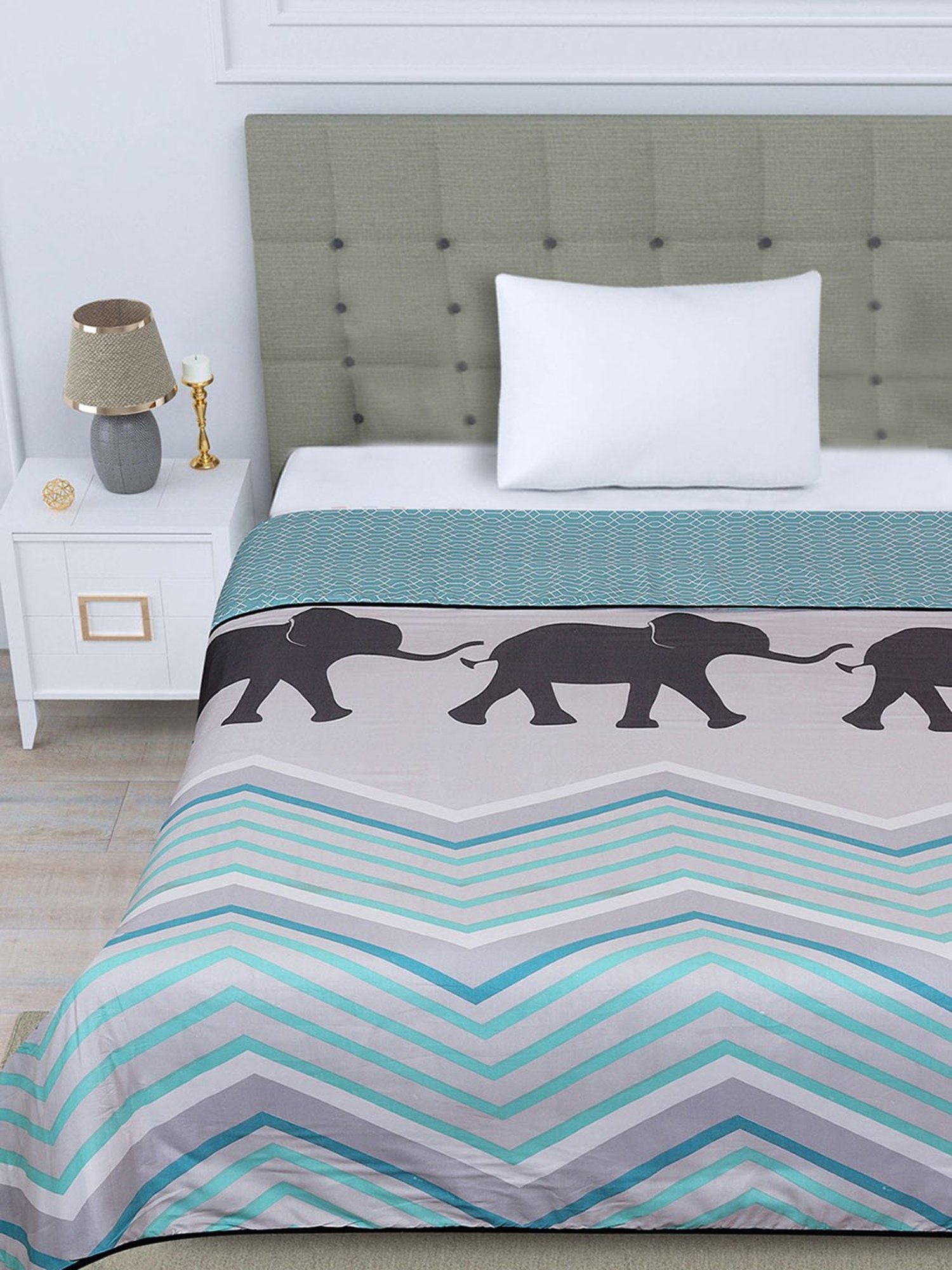 Romee Blue Cotton Geometric Blankets Quilts and Dohars