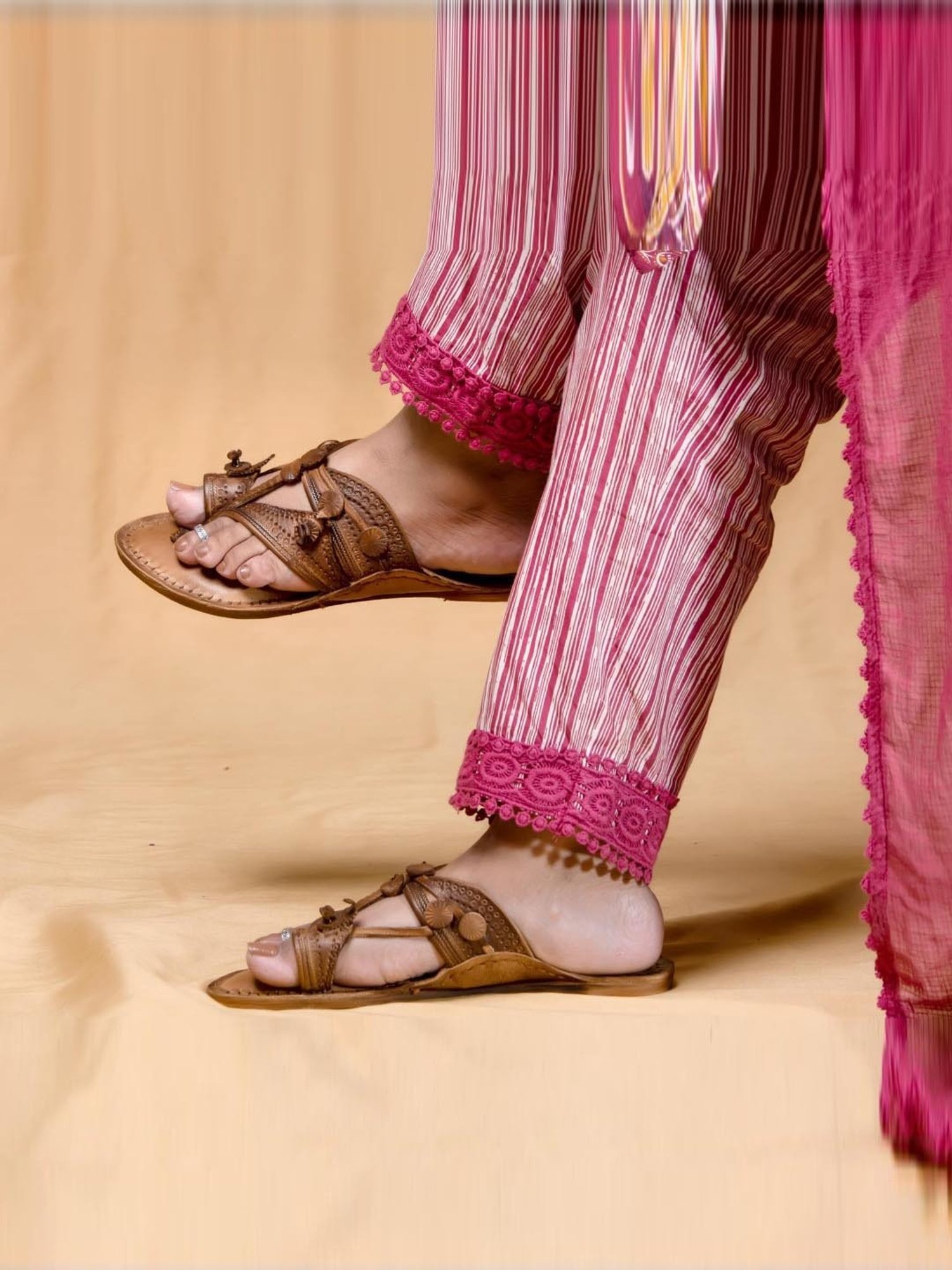 Kalapuri Women's Brown Kolhapuri Sandals