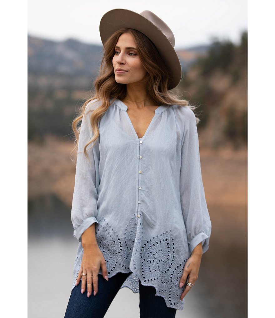 Figueroa & Flower Diana 3/4 Sleeve Eyelet Hem Button Front Top