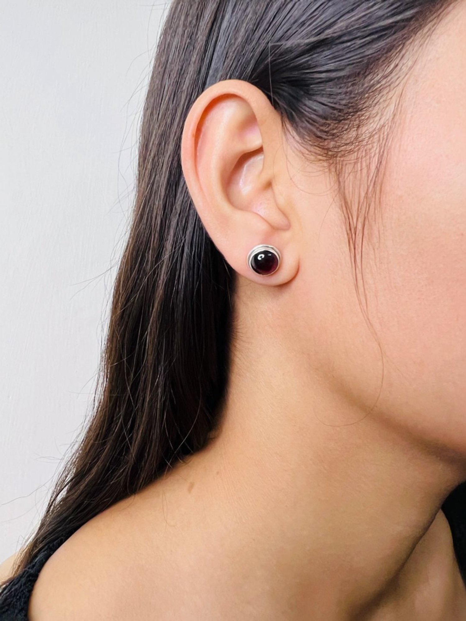 Arte Jewels 925 Sterling Silver Garnet Stone Round Stud Earrings for Women & Girls