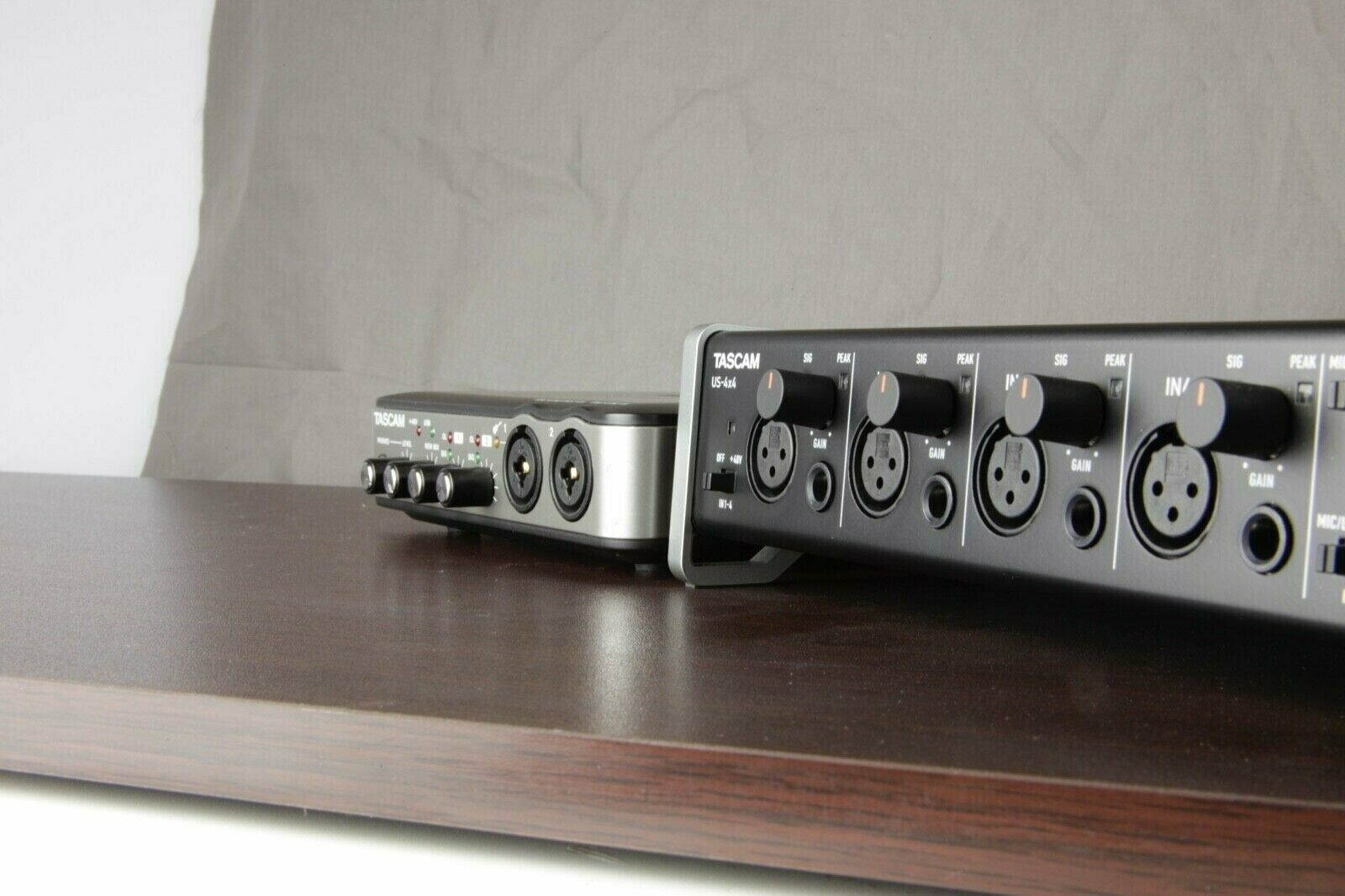 TASCAM US-4x4 USB Audio Interface. W/ 2 XLR Cables and 2 MIC Stand