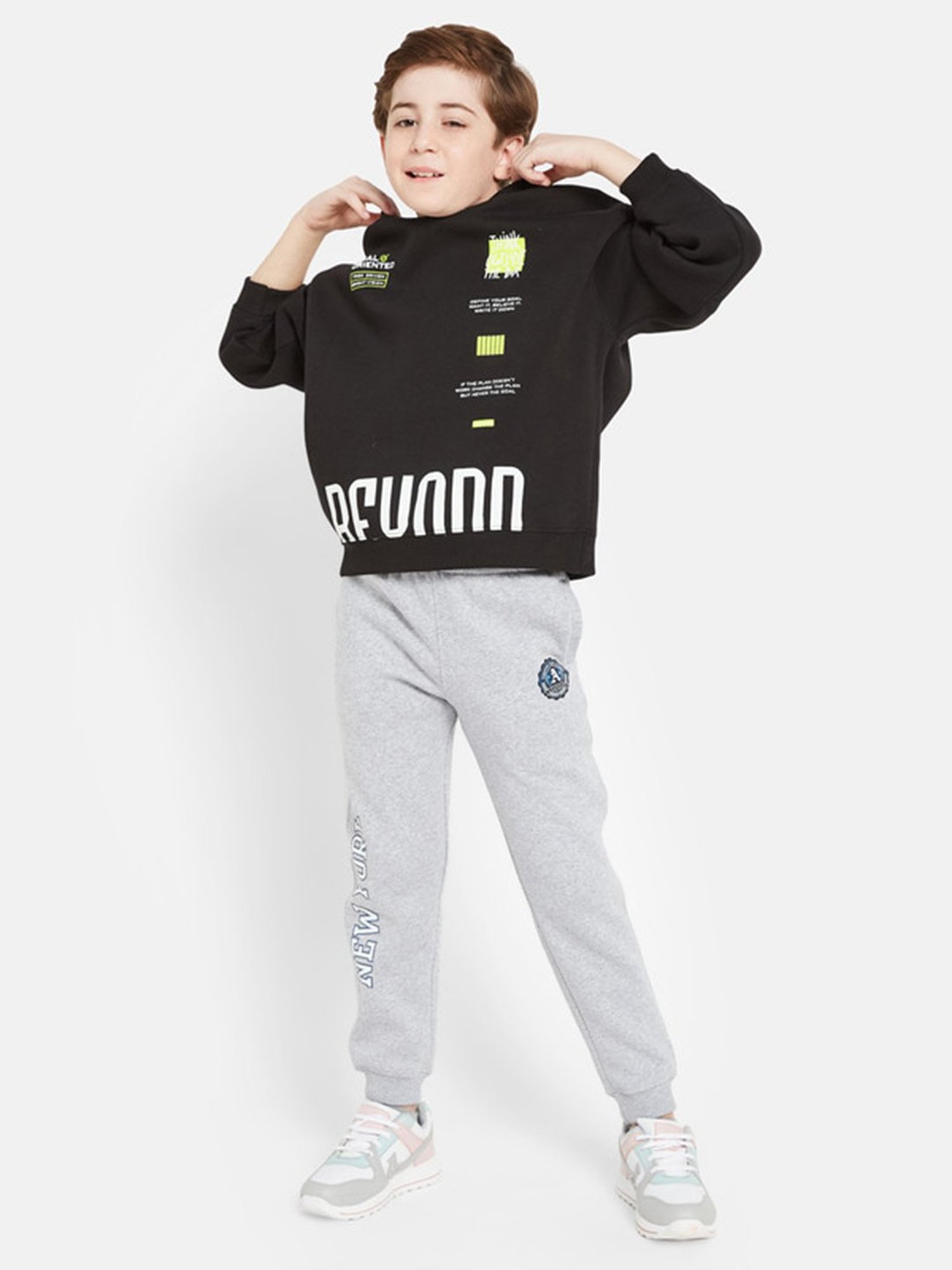 Octave Kids Black Graphic Print Full Sleeves Sweatshirt