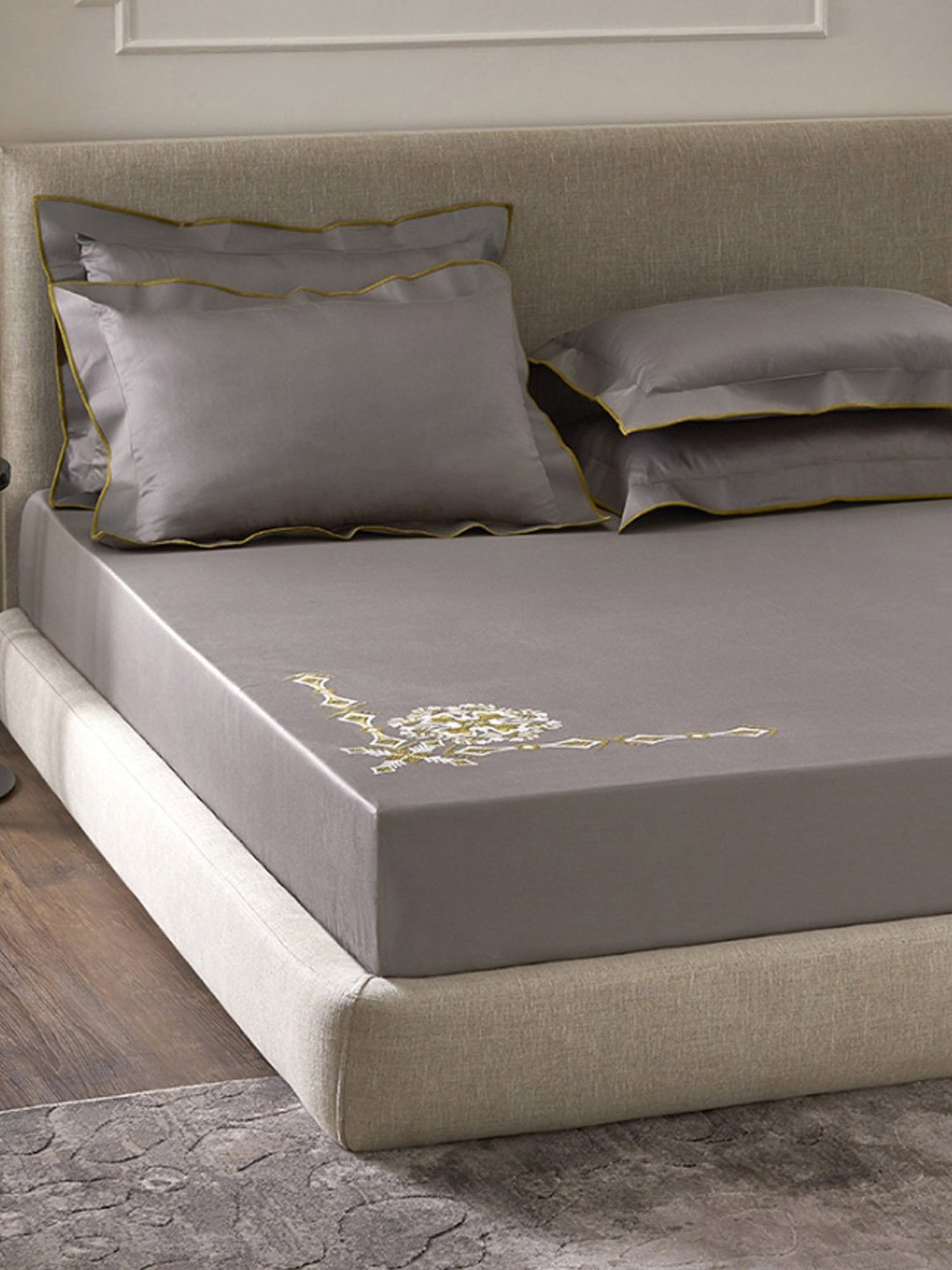 DDECOR Live beautiful Embroidery Cement Grey 210 TC Cotton King  Bedsheet with 2 Pillow Covers