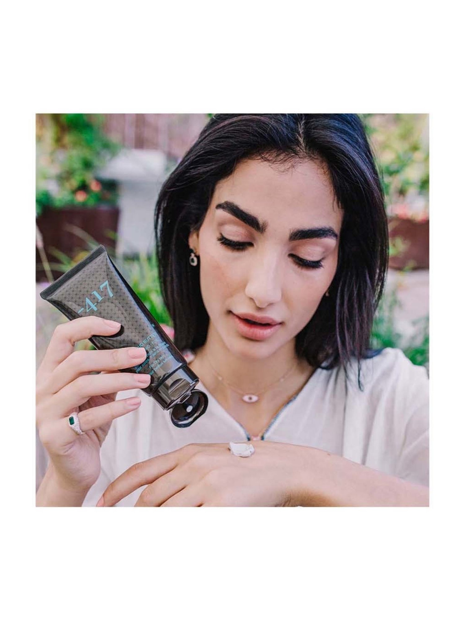 Shae Lavender Hand & Foot Scrub - 100 gm