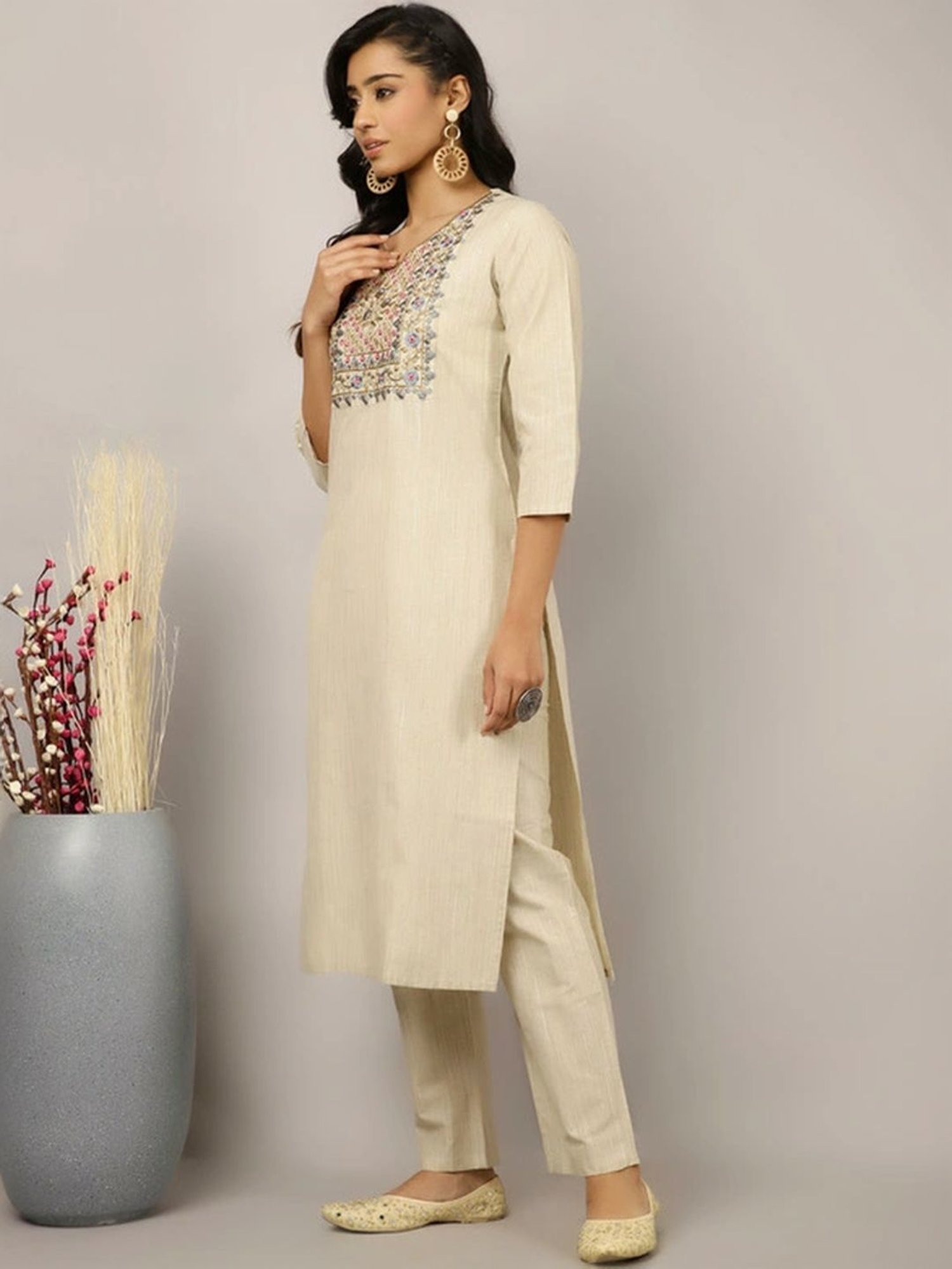 Jaipur Kurti Beige Embroidered Kurta Pant Set With Dupatta