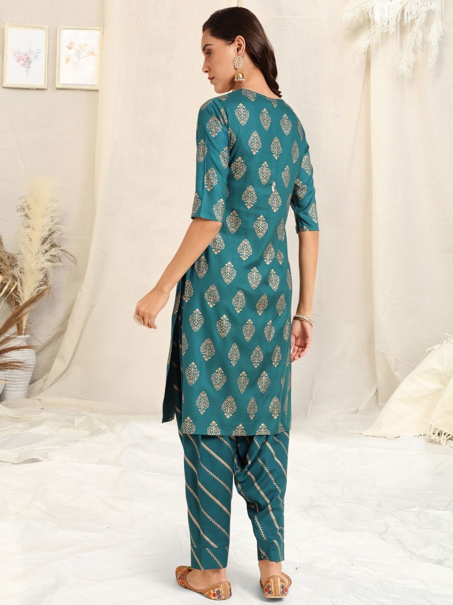 MIRCHI FASHION Blue Printed Kurta Salwar Set