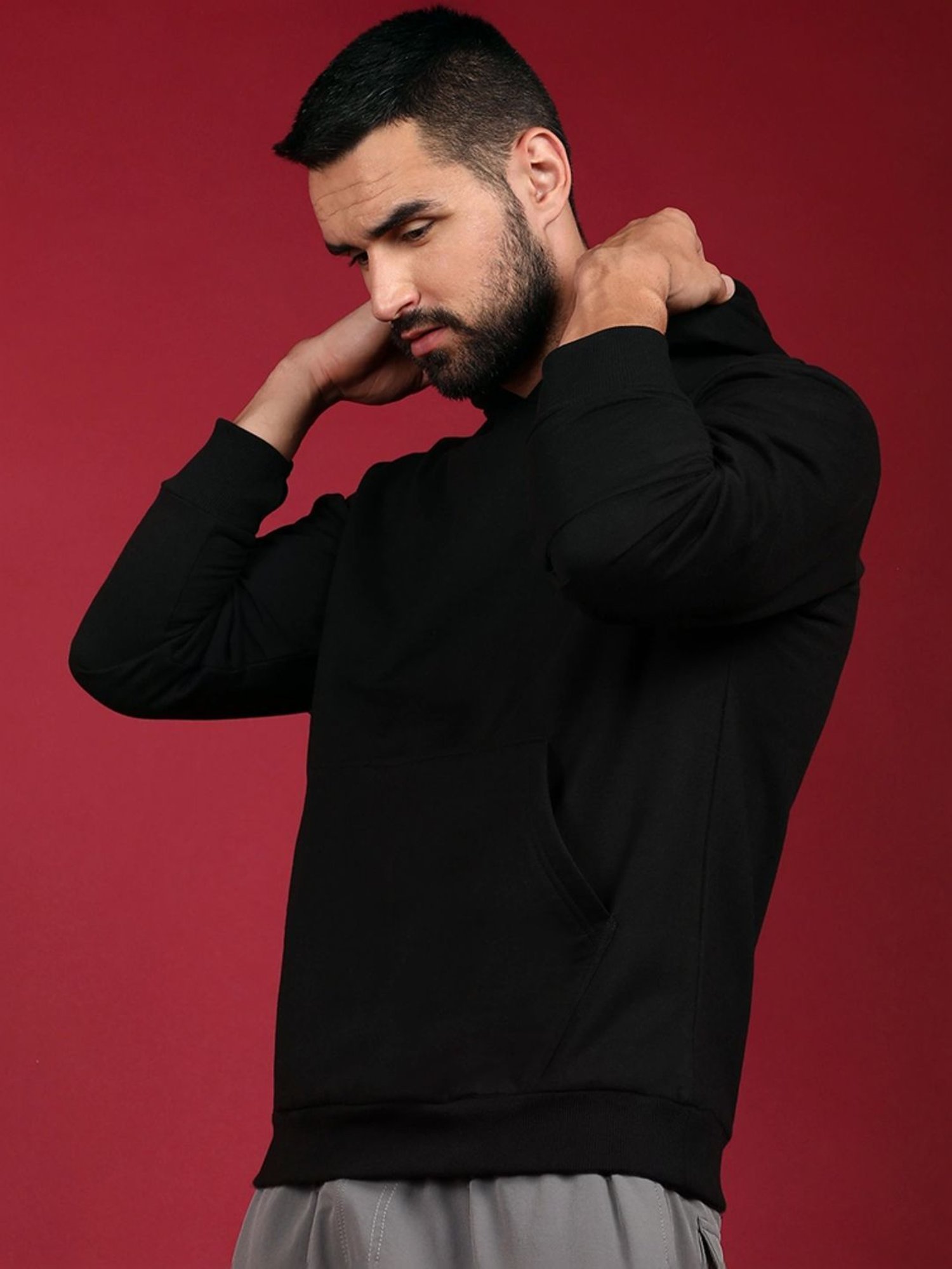 Campus Sutra Black Regular Fit Hooded Sweatshirt