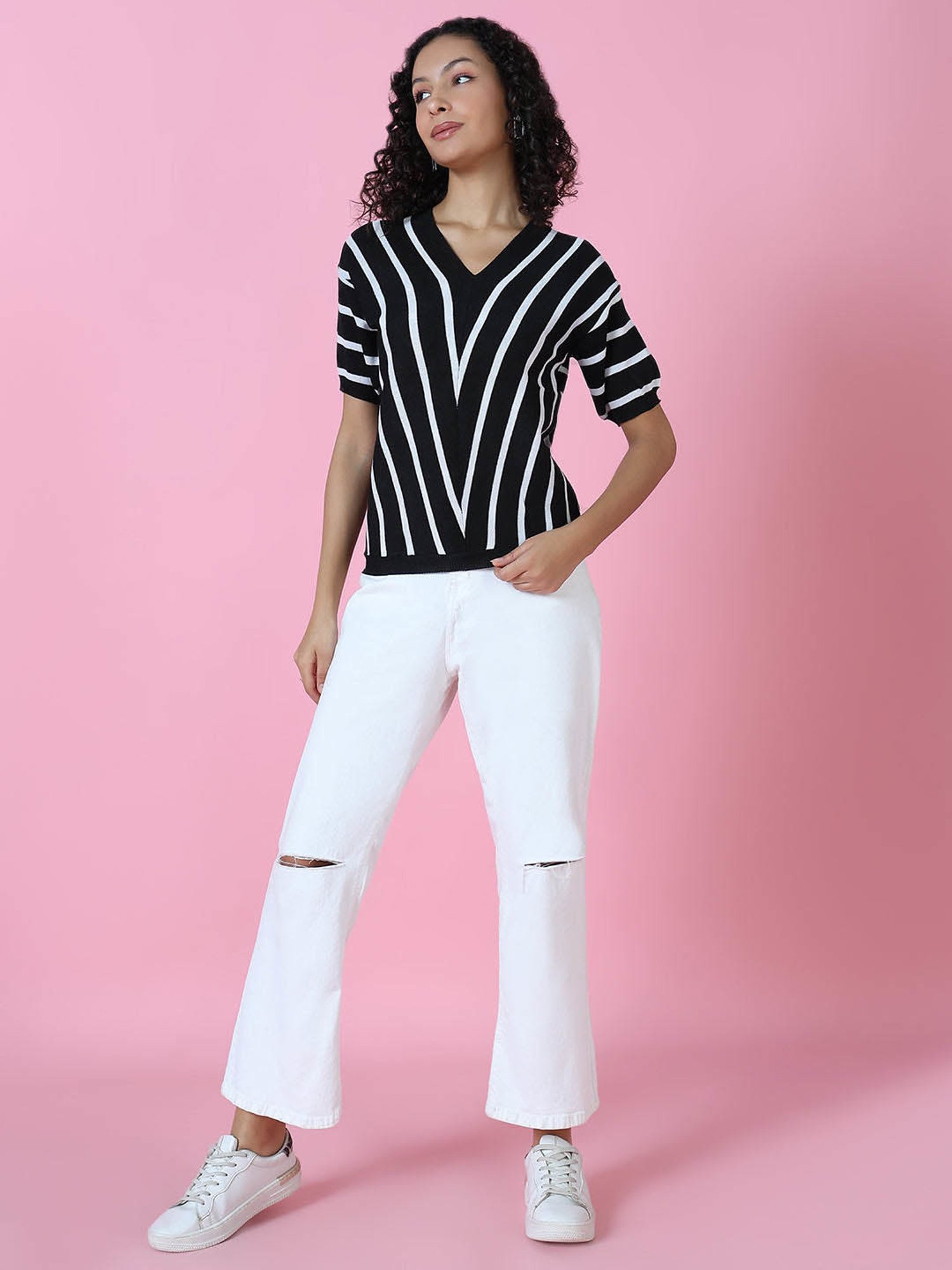 SHOWOFF Black & White Printed Top