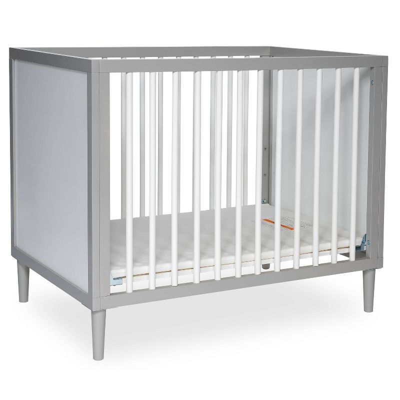 Dream On Me Cody 4-in-1 Mini Modern Crib - Gray