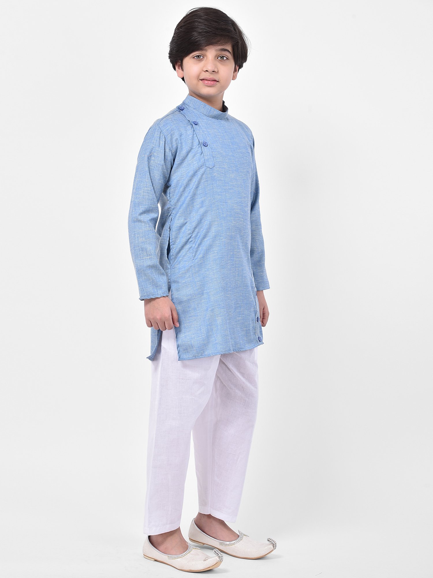 Deyann Kids Blue & White Solid Full Sleeves Kurta with Pyjamas