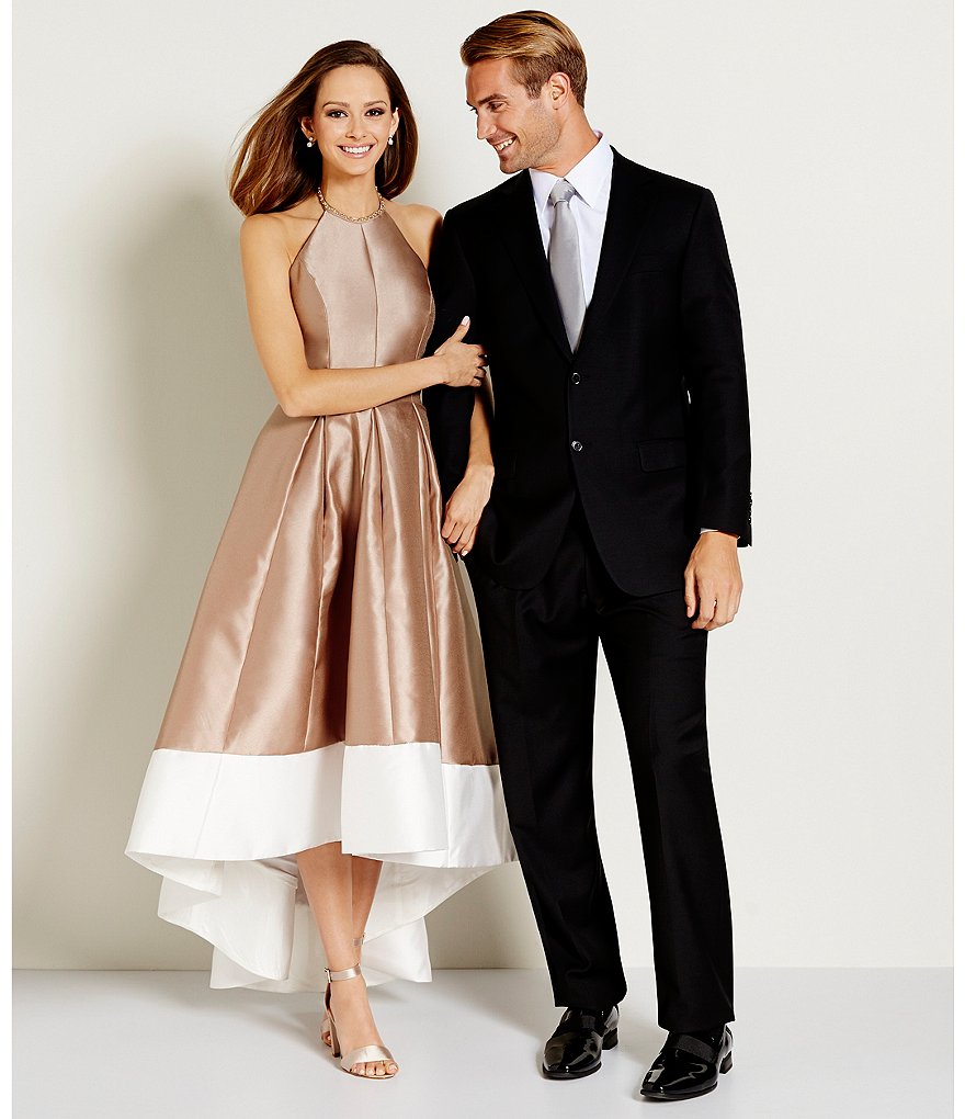 Gold Label Roundtree & Yorke Solid Non-Iron Fitted Point-Collar Dress Shirt with French Cuffs