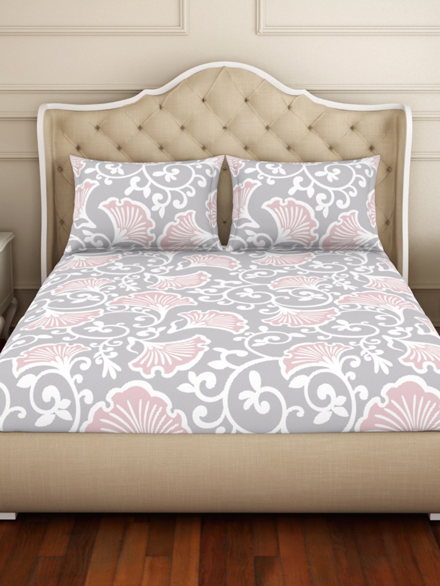 Welspun Abstract Grey & Red 150 TC Cotton Blend King Bedsheet with 2 Pillow Covers