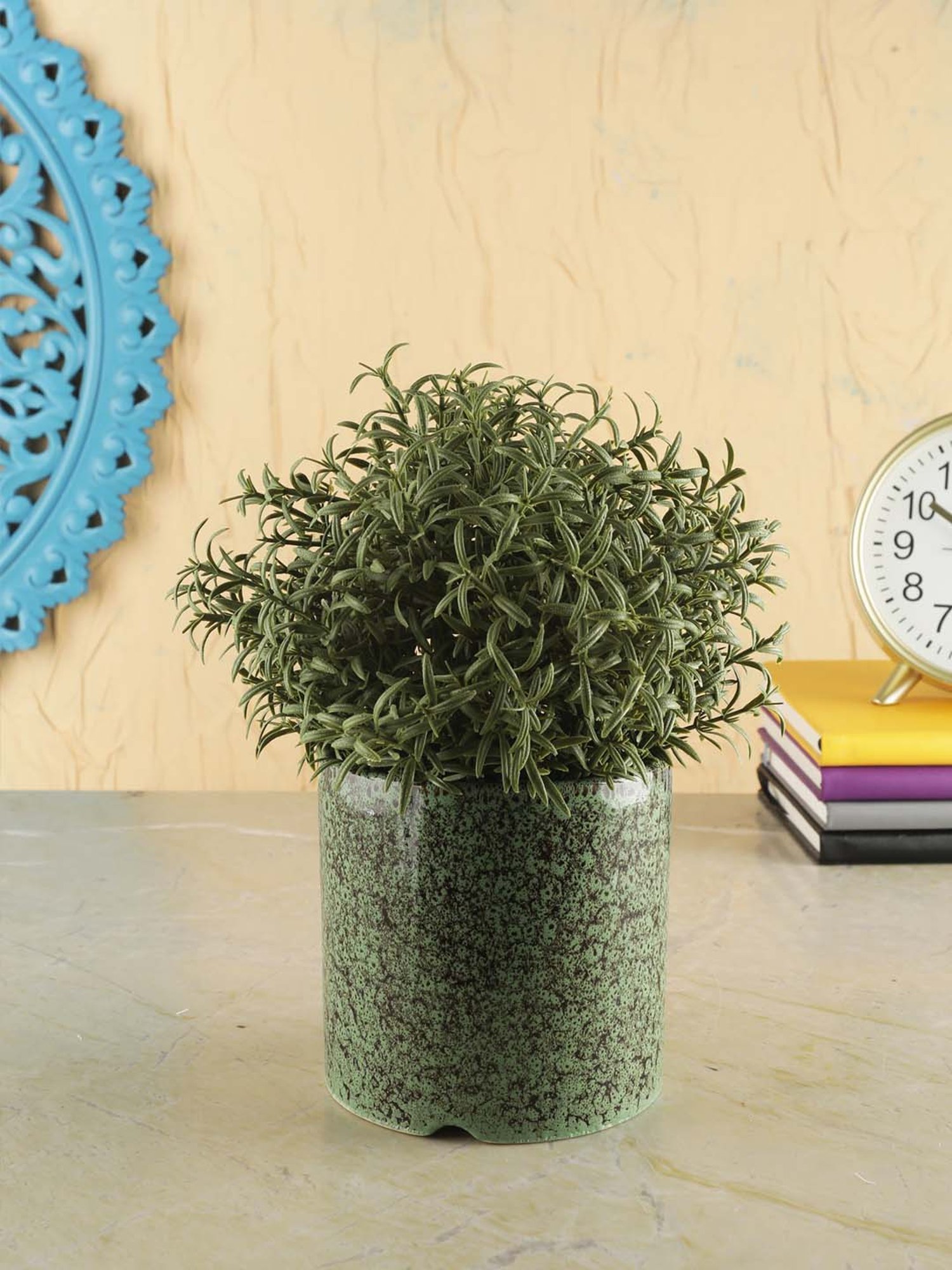 VarEesha Foliage Green Ceramic Planter Pot - Set of 1