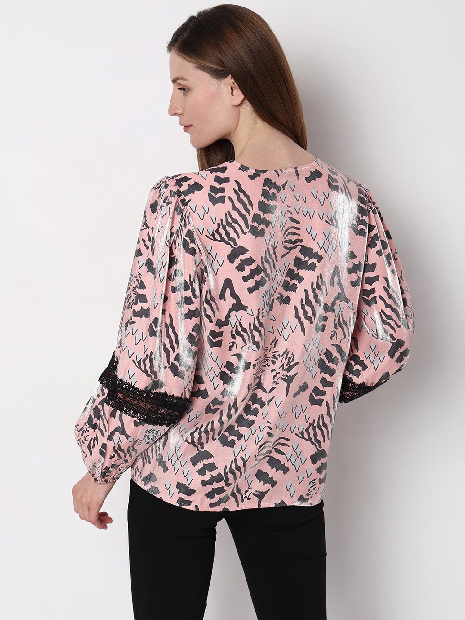 Vero Moda Pink & Black Printed Top