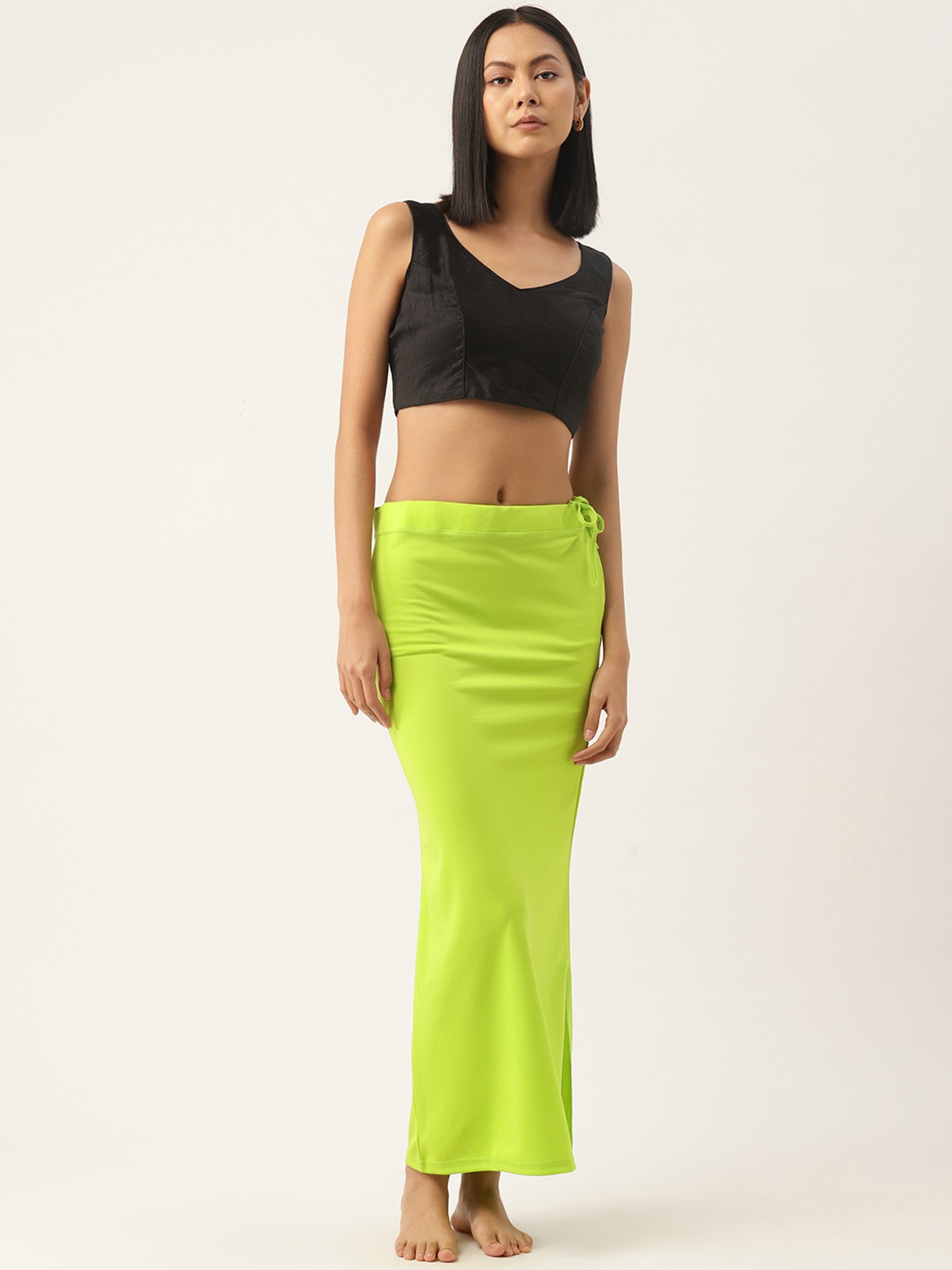 Ms.Lingies Green Plain Saree Shapewear
