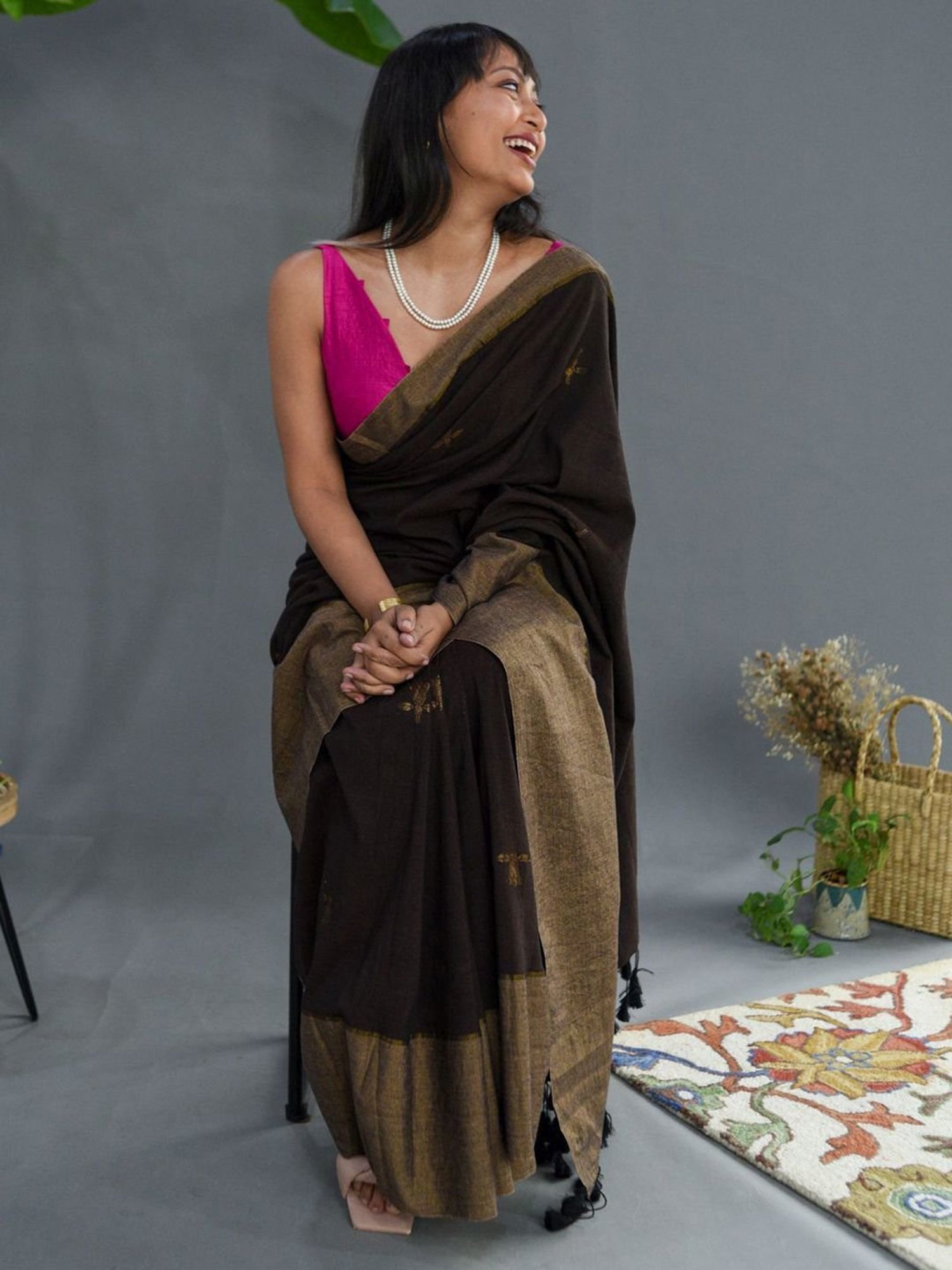 Suta Brown Cotton Woven Saree Without Blouse