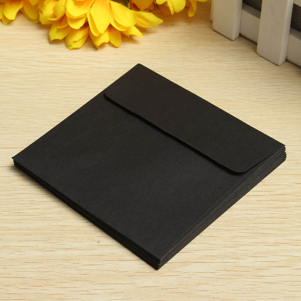 Desco - 13840 - Desi Pak 1/2 Unit Desiccant Drying Agent Pack, 3 in x 1.5 in 700/CA