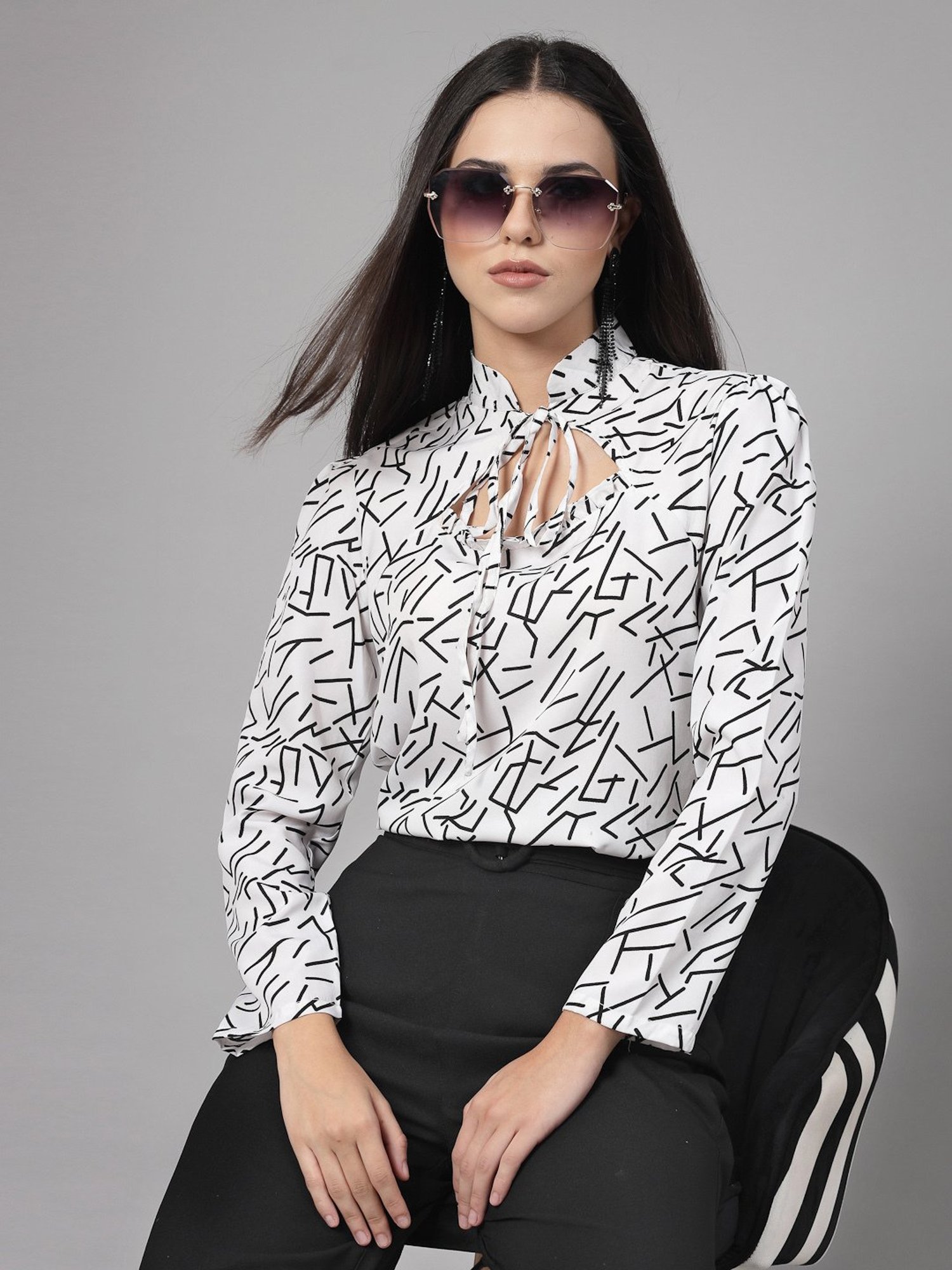 Style Quotient White & Black Printed Top