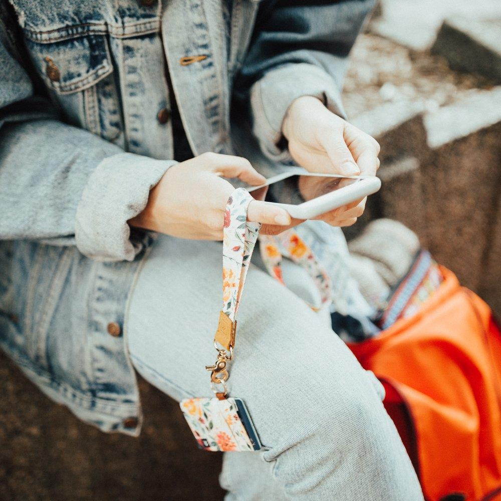 Thread Wallets - Cool Lanyards - Key Chain Holder