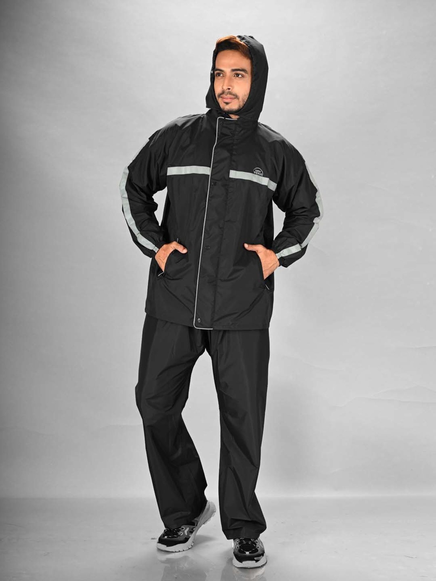 Lux Venus Black Raincoat Set