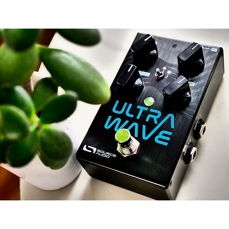 Source Audio Ultrawave Multiband Processor Guitar Effects Pedal Black