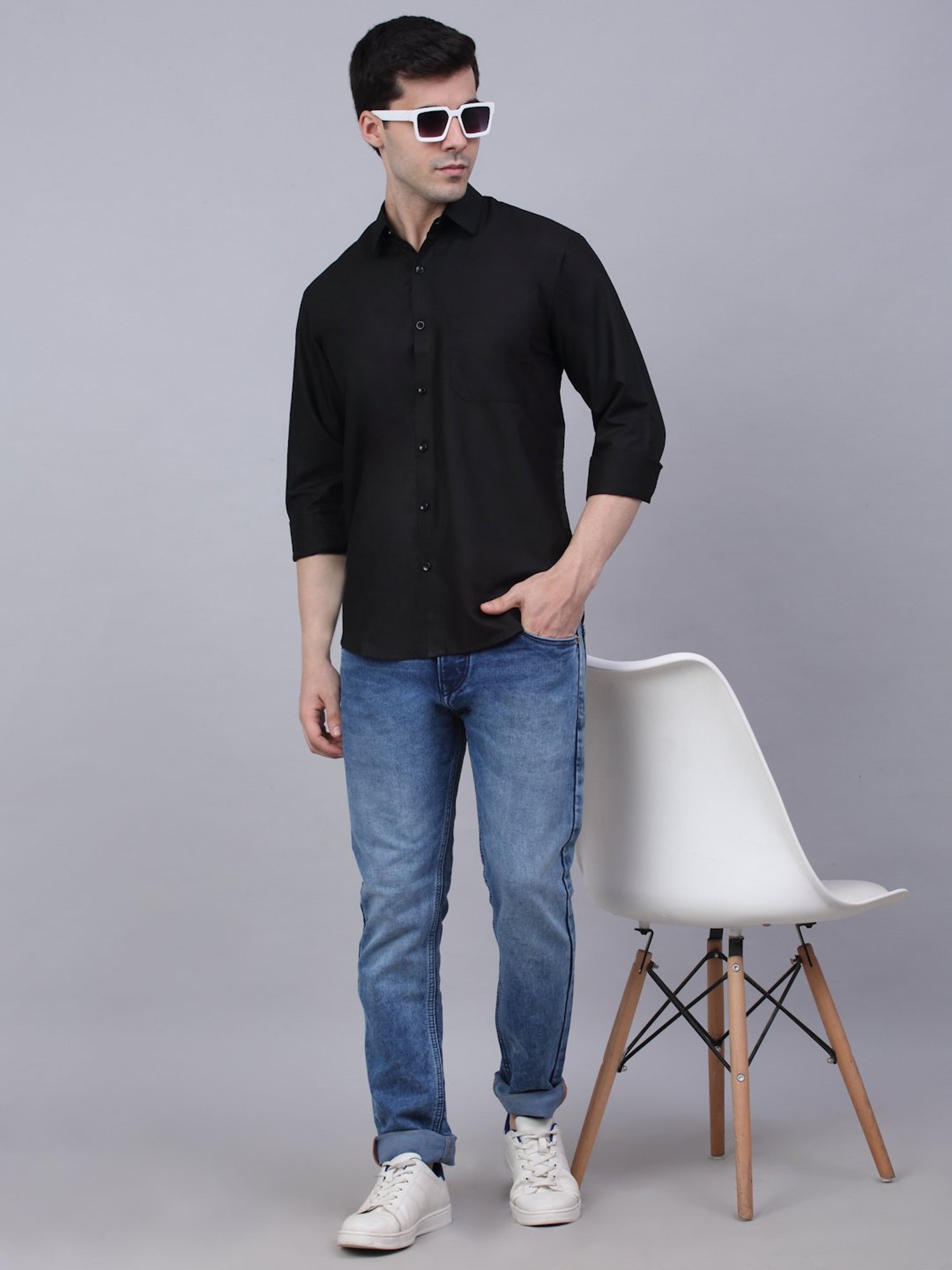 Jainish Black Regular Fit Shirt
