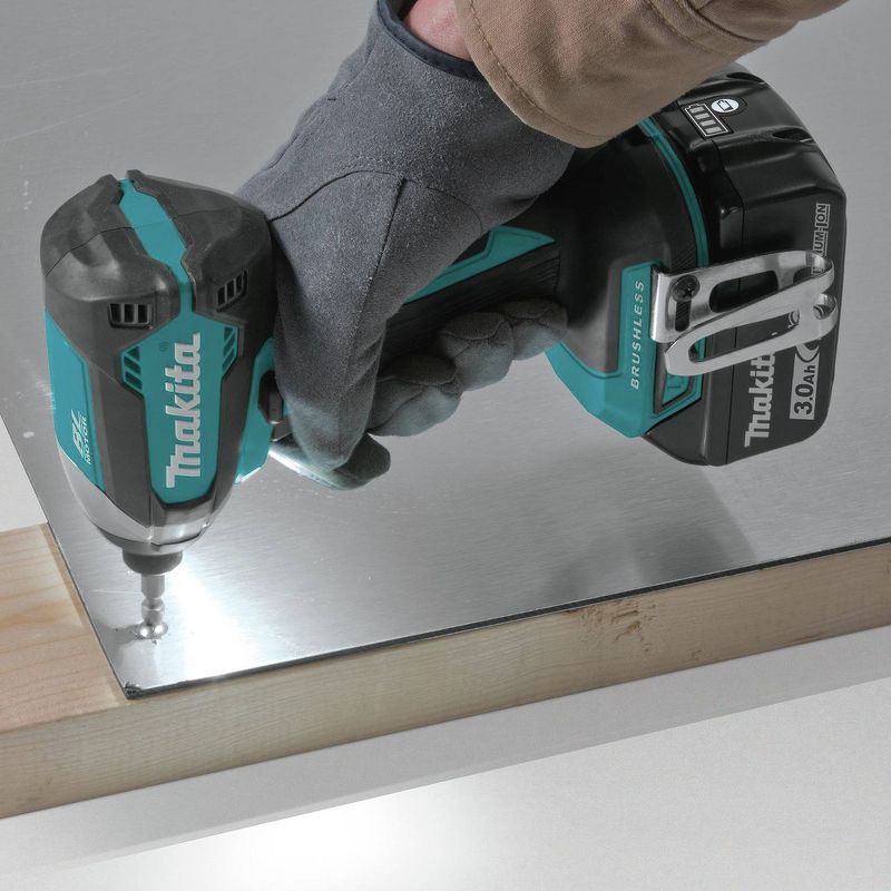 Makita XT284SX1 18V LXT Lithium-Ion Brushless Cordless Impact Driver / Impact Wrench Combo Kit (3 Ah)