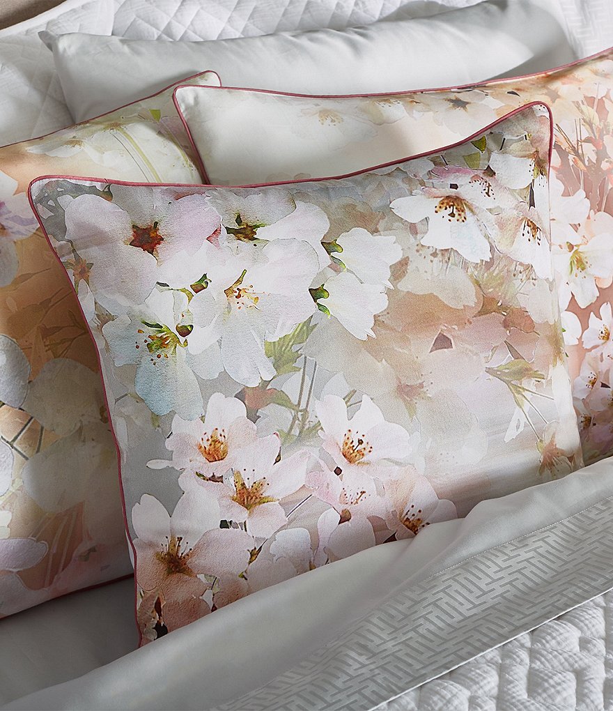 Ted Baker London Vanilla Floral Comforter Mini Set